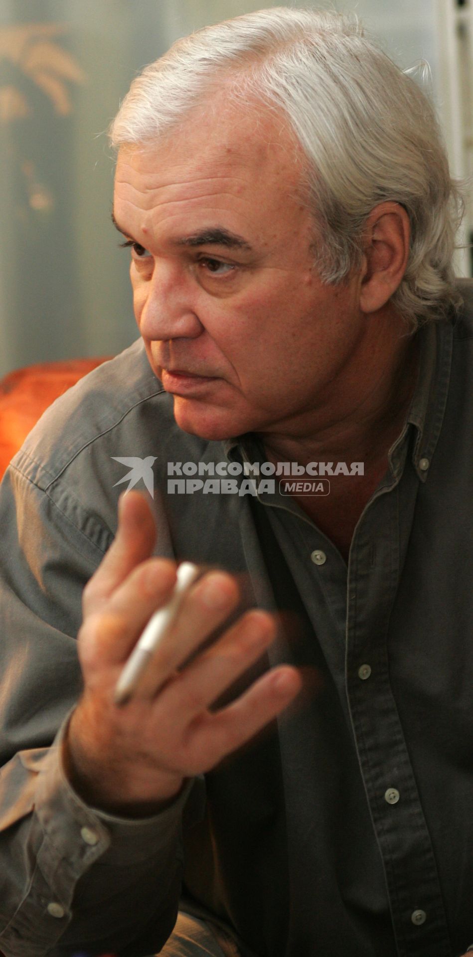 Молчанов Владимир Кириллович . автор и ведущий телепрограммы  До и после полуночи  в конце 1980-х . начале 1990-х годов на советском телевидении.