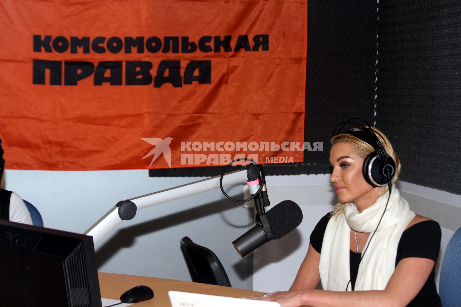 Волочкова Анастасия Юрьевна (род. 20 января 1976, Ленинград[1]) . бывшая балерина Мариинского и Большого театра, актриса. Лауреат многих премий. Заслуженная артистка России, народная артистка Карачаево-Черкесии.