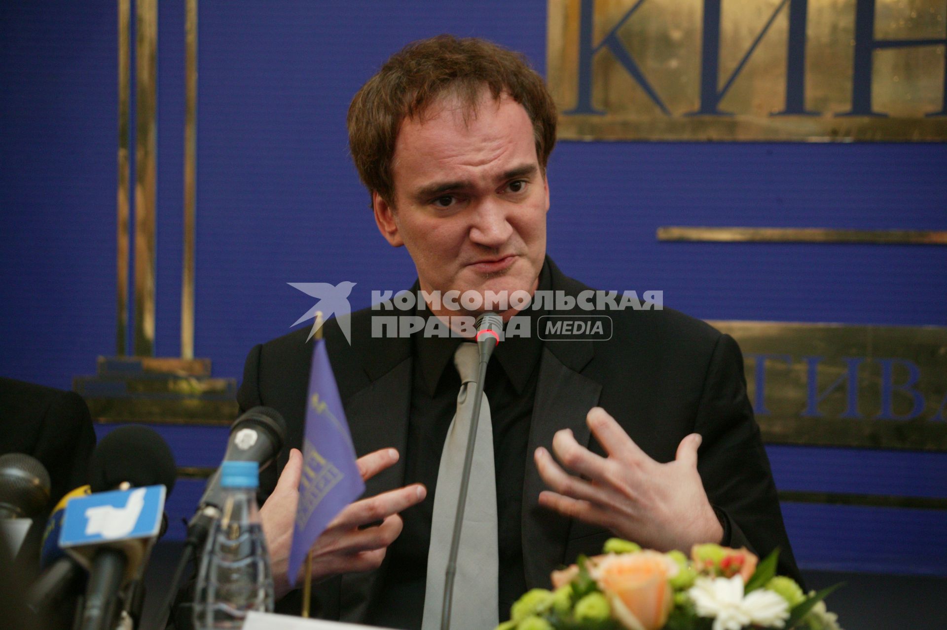Американский режиссер Квентин Тарантино во время его визита в Москву на 26-й Московский Международный кинофестиваль, 16 июня 2004, Россия.