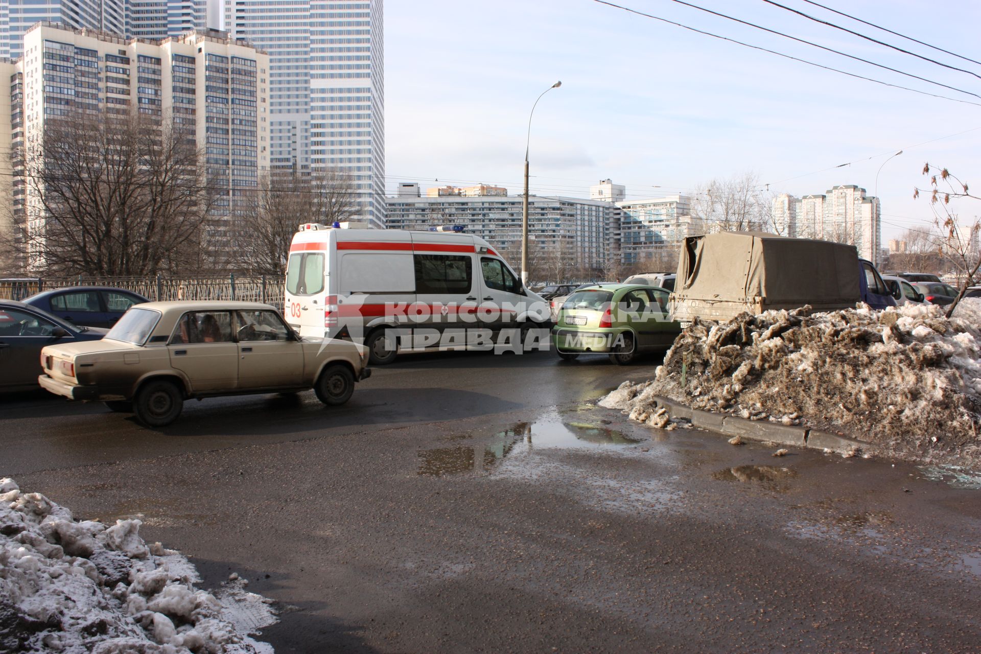 Московские пробки карета скорой помощи