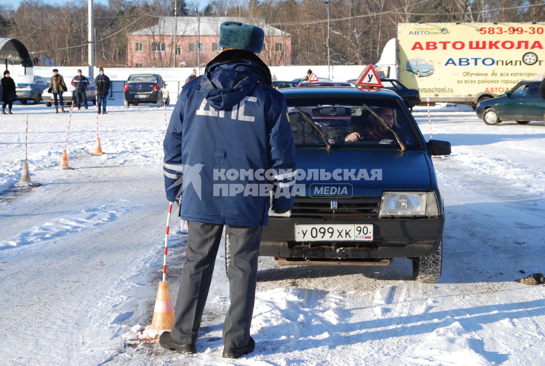 Уроки вождения водитель экзамен права на вождение