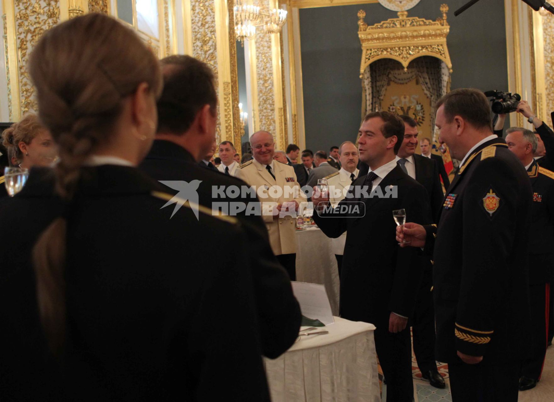 Дата: 30.06.2010, Время: 13:32. Выступление президента России Дмитрия Анатольевича Медведева на приеме выпускников высших военных учебных заведений.