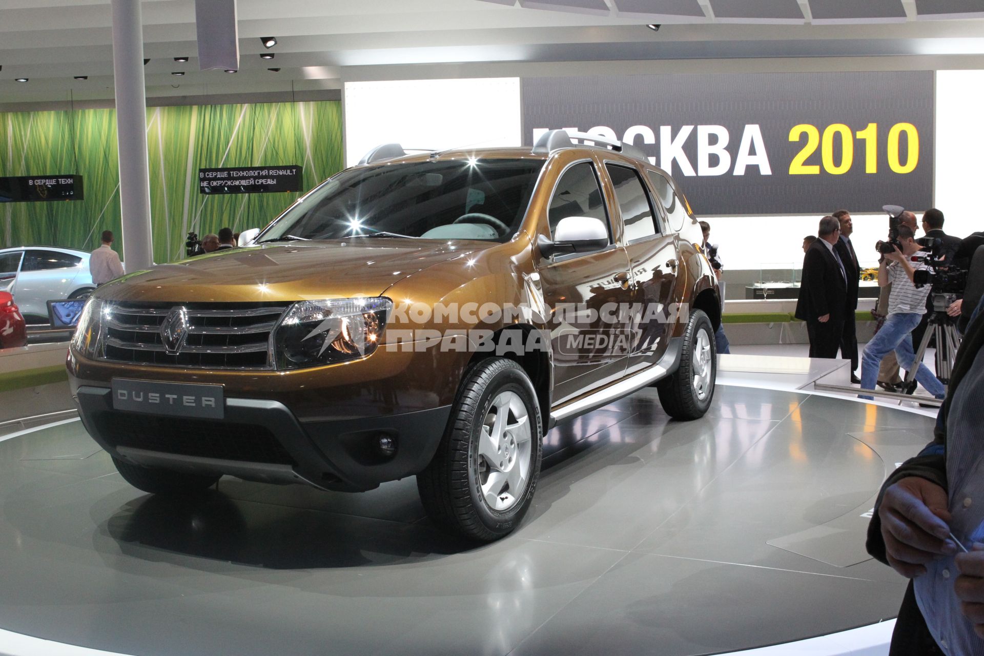 Открытие Московского международного автосалона - 2010, 25 августа 2010 года. Рено DUSTER.