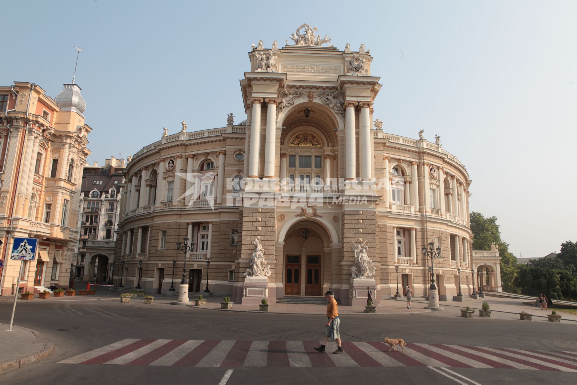 г. Одесса Театр Оперы и балета в Одессе 10 августа 2010г.