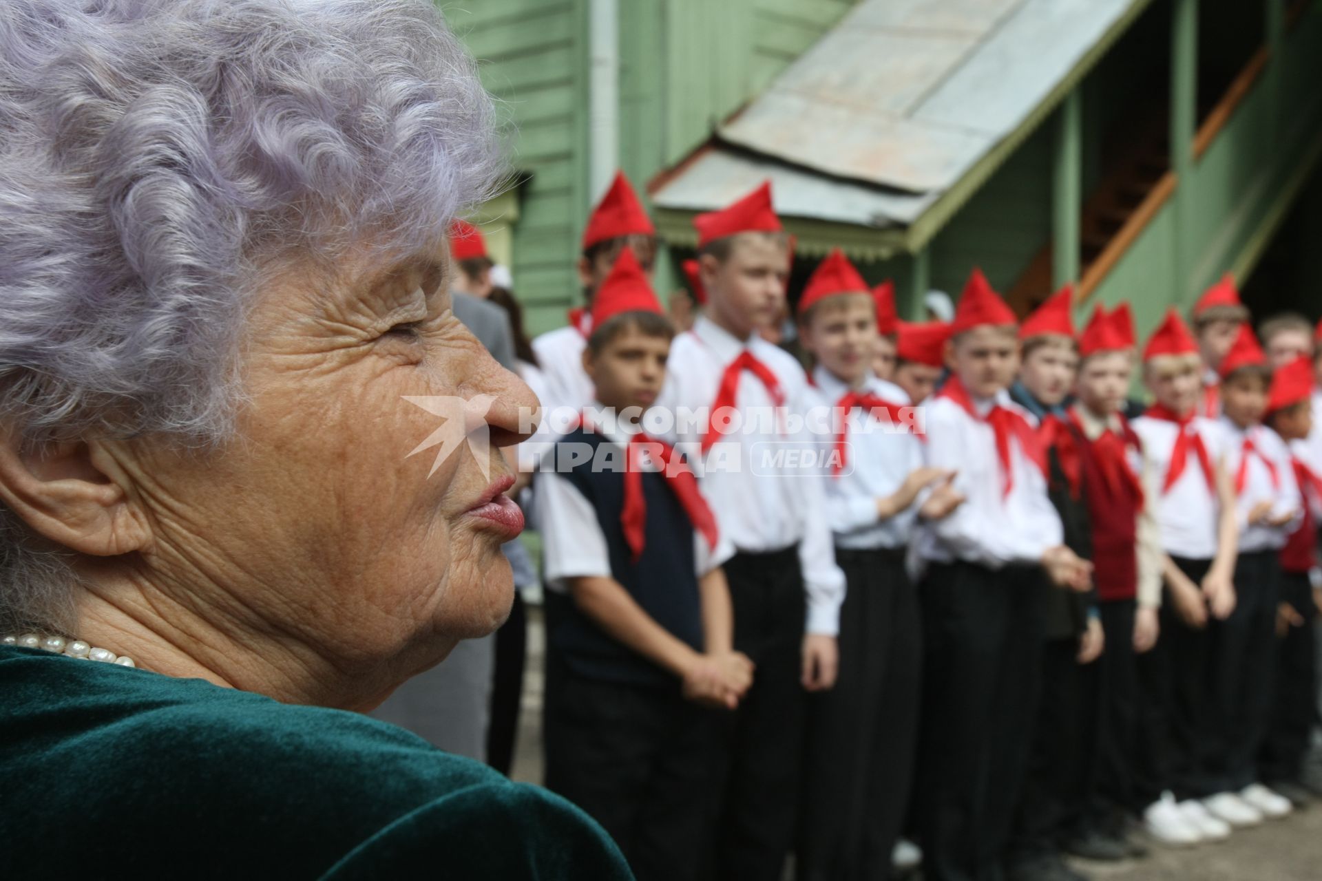 19.05.2010 Самара, пионерский отряд в день пионерии посещает Дом-музей В.И.Ленина.