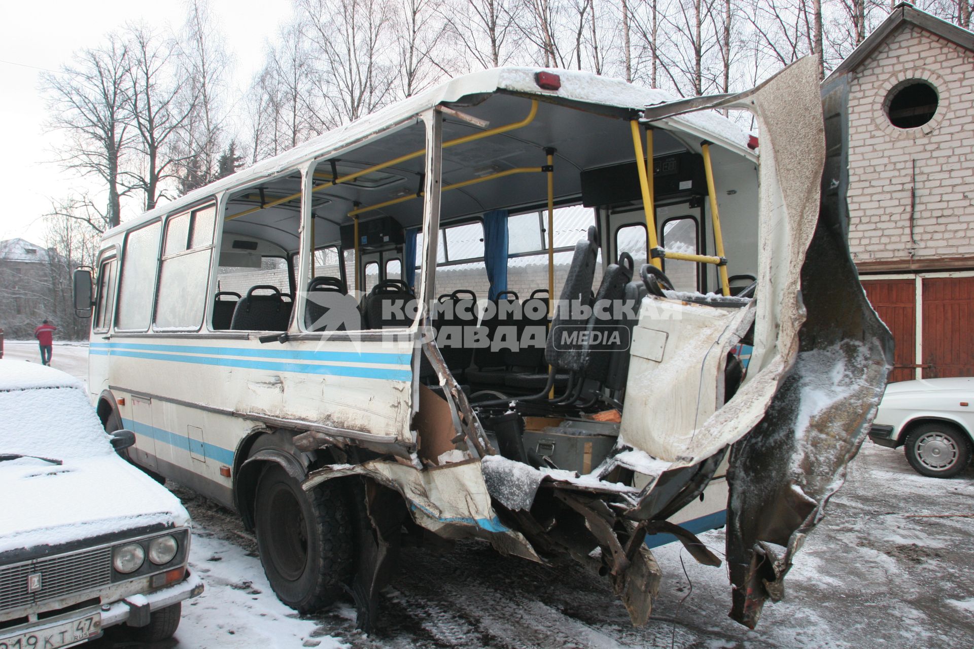 19.12.2006 Автобус ПАЗ-3205 Павловского автомобильного завода после аварии.