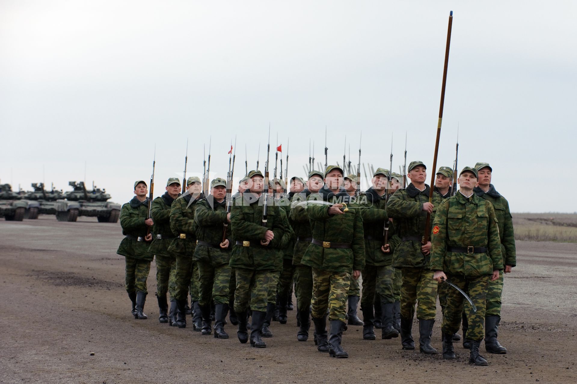 17 апреля 2010. Волгоград. Репетиция парада 9 мая.