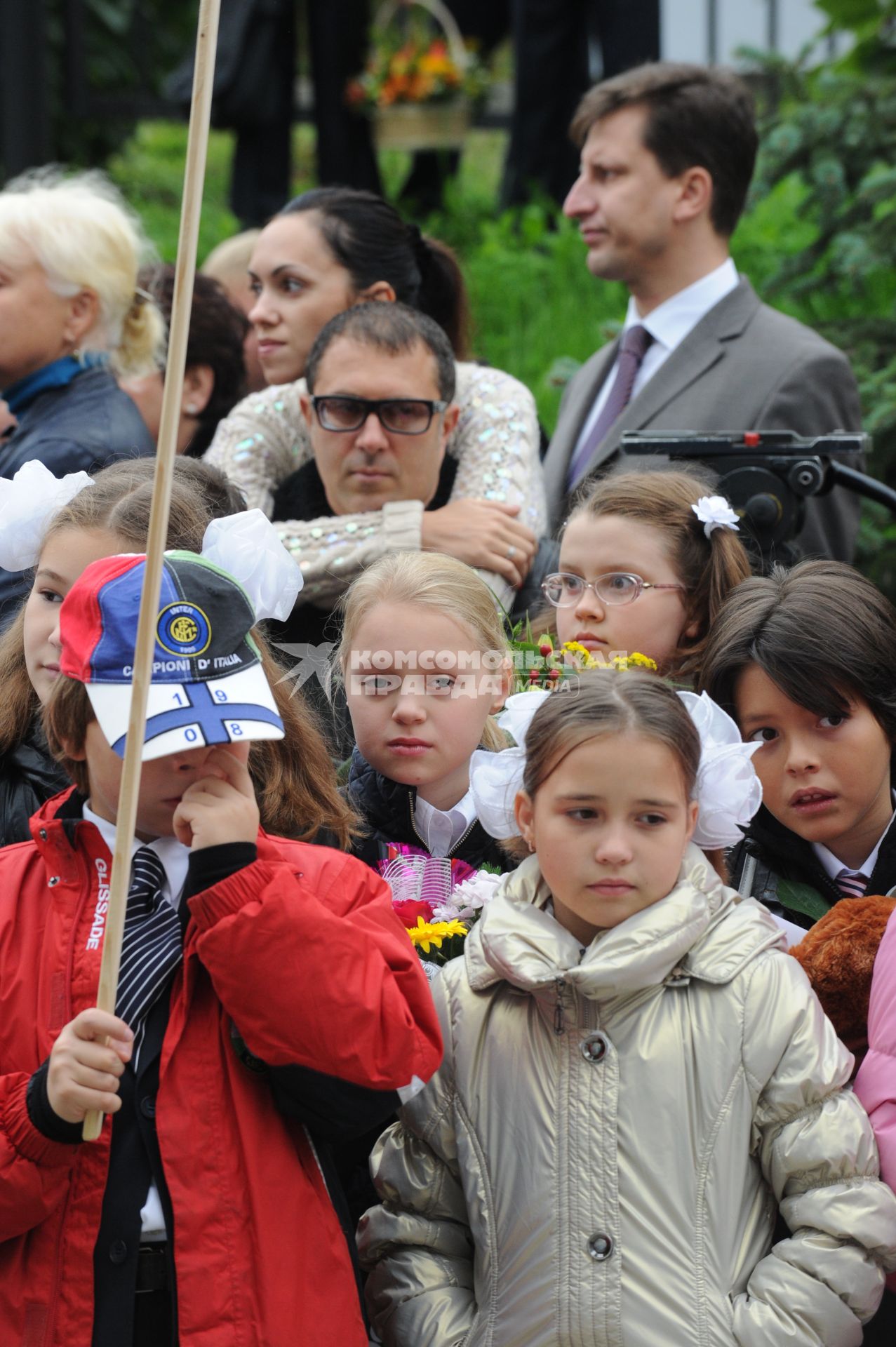 1 сентября 2010 года. День знаний. Первоклассники. Школа. Образование. 1 класс. Первоклассник. Учеба. Ученик. Праздник.