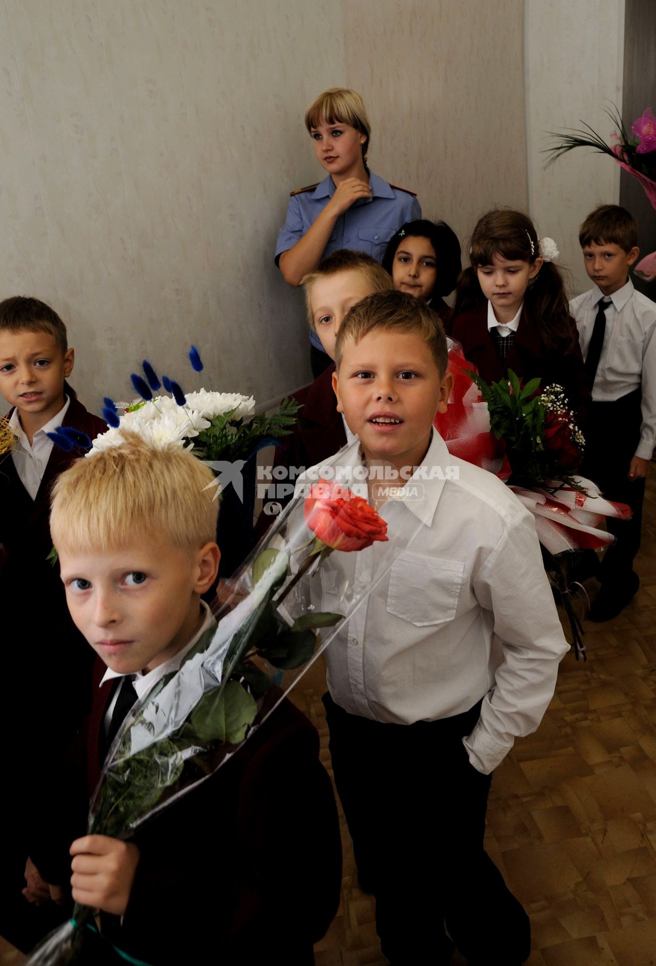 1 сентября 2010. Волгоград. Начало нового учебного года в юридическом лицее.