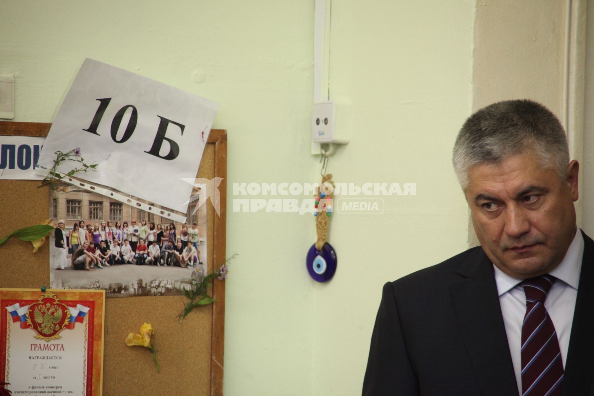 Начальник московской милиции Владимир Колокольцев в московской школе, 1 сентября 2010 года. ГУВД