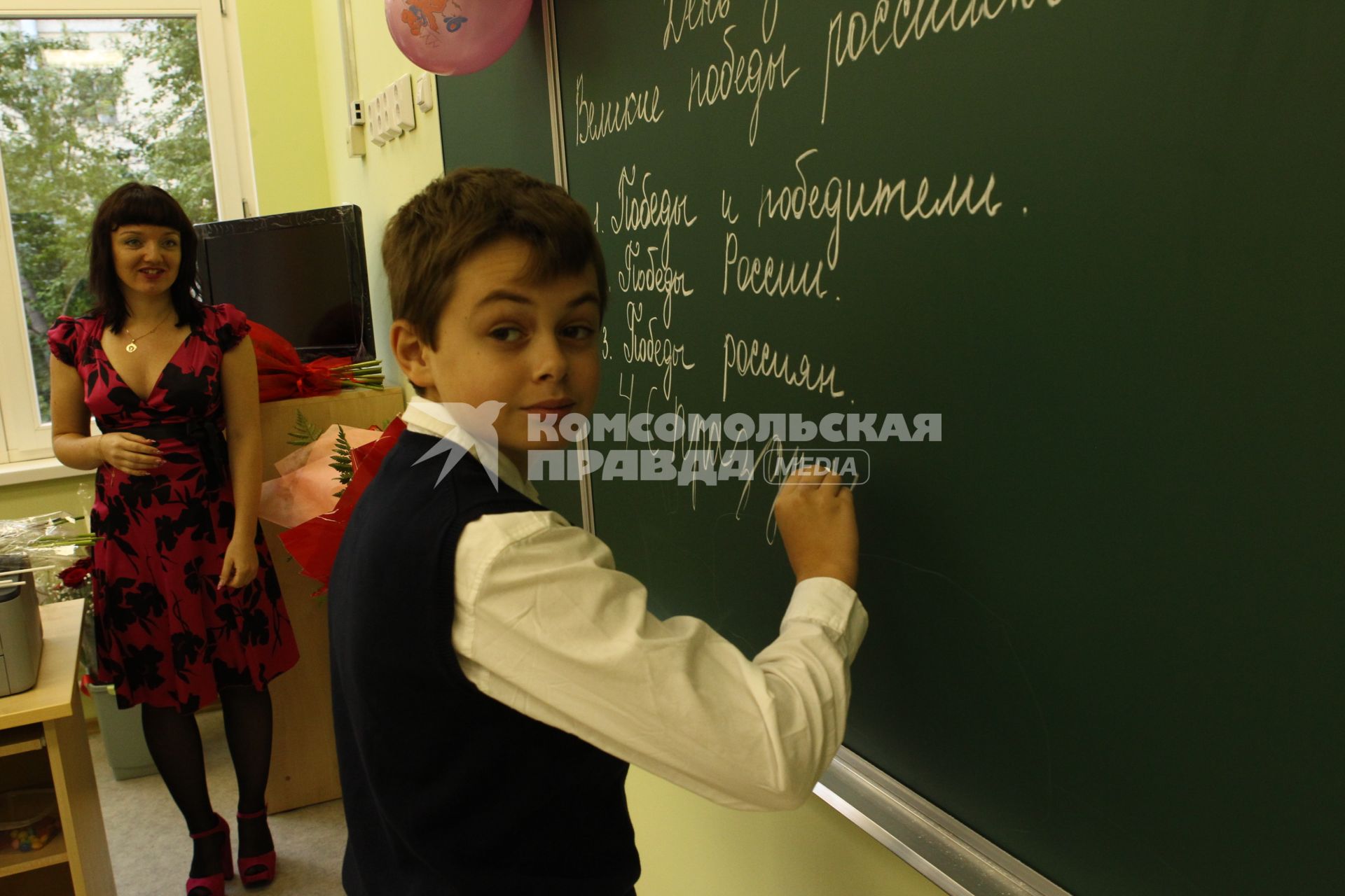 1 сентября в школе, Москва, 1 сентября 2010 года. Школа. Образование. Школьник. Ученик.