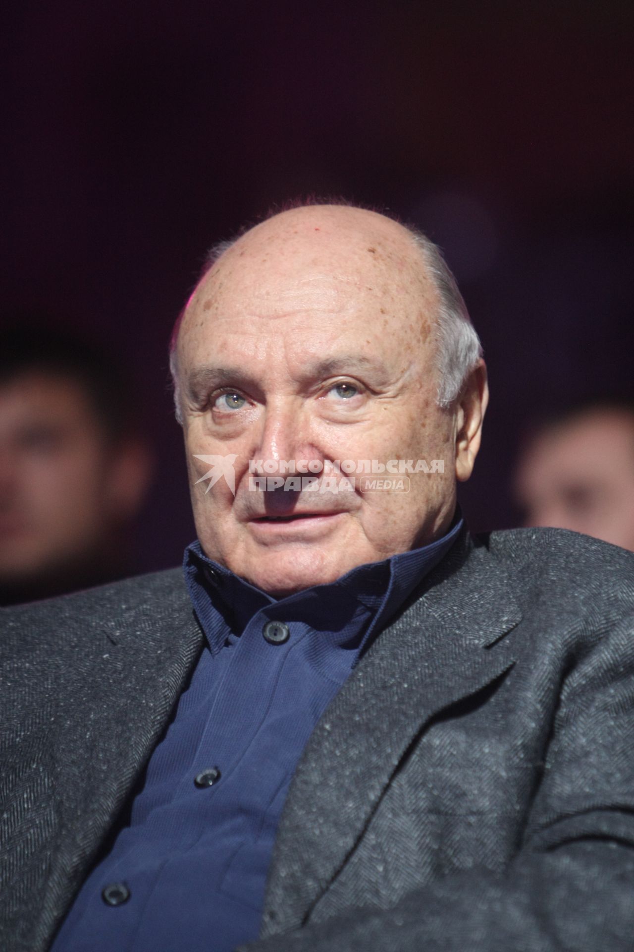 Дата: 24.10.2009, Время: 15:57. Михаил Михайлович (Маневич) Жванецкий (6 марта 1934, Одесса) . русский писатель-сатирик и исполнитель собственных произведений на конкурсе КРАСА РОССИИ 2009 в Кемерово.