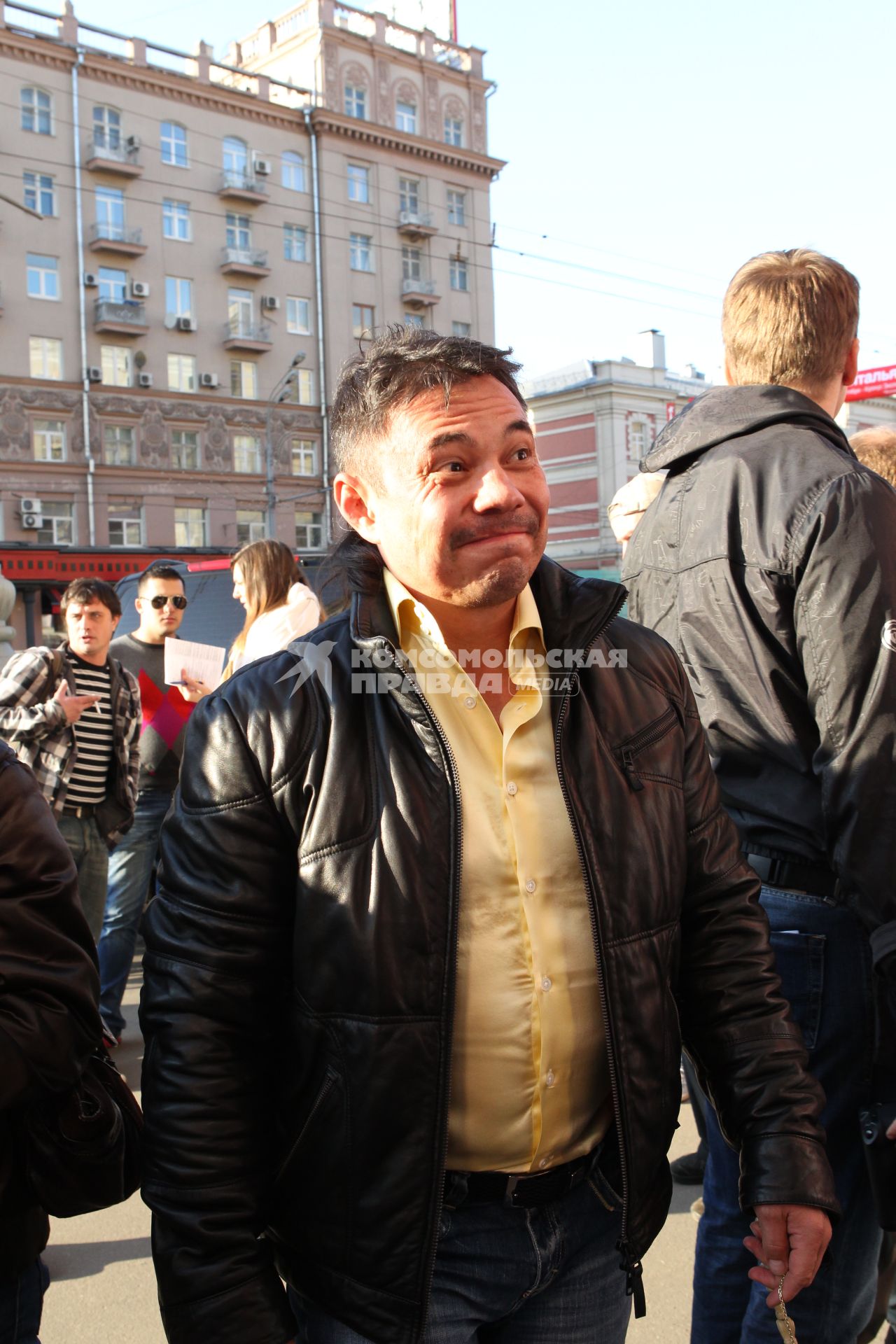 5 октябрь 2010 года. Бутик ВАШЕ ЗОЛОТО. Презентация самой золотой картины в мире. На снимке: боксер Костя Цзю.