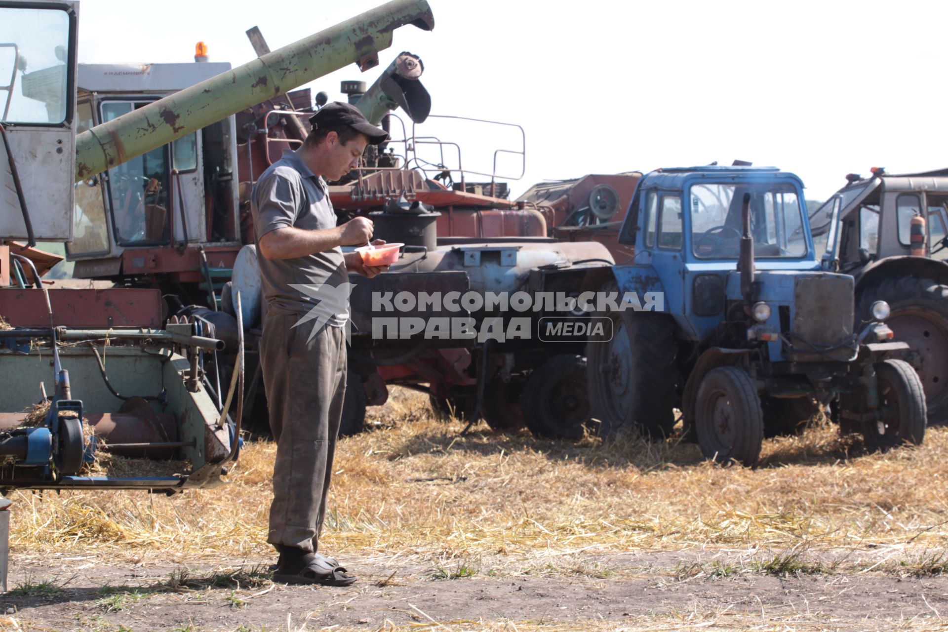 Уборка урожая, Комбайн, Комбайнер, Село, Деревня, Мука склад