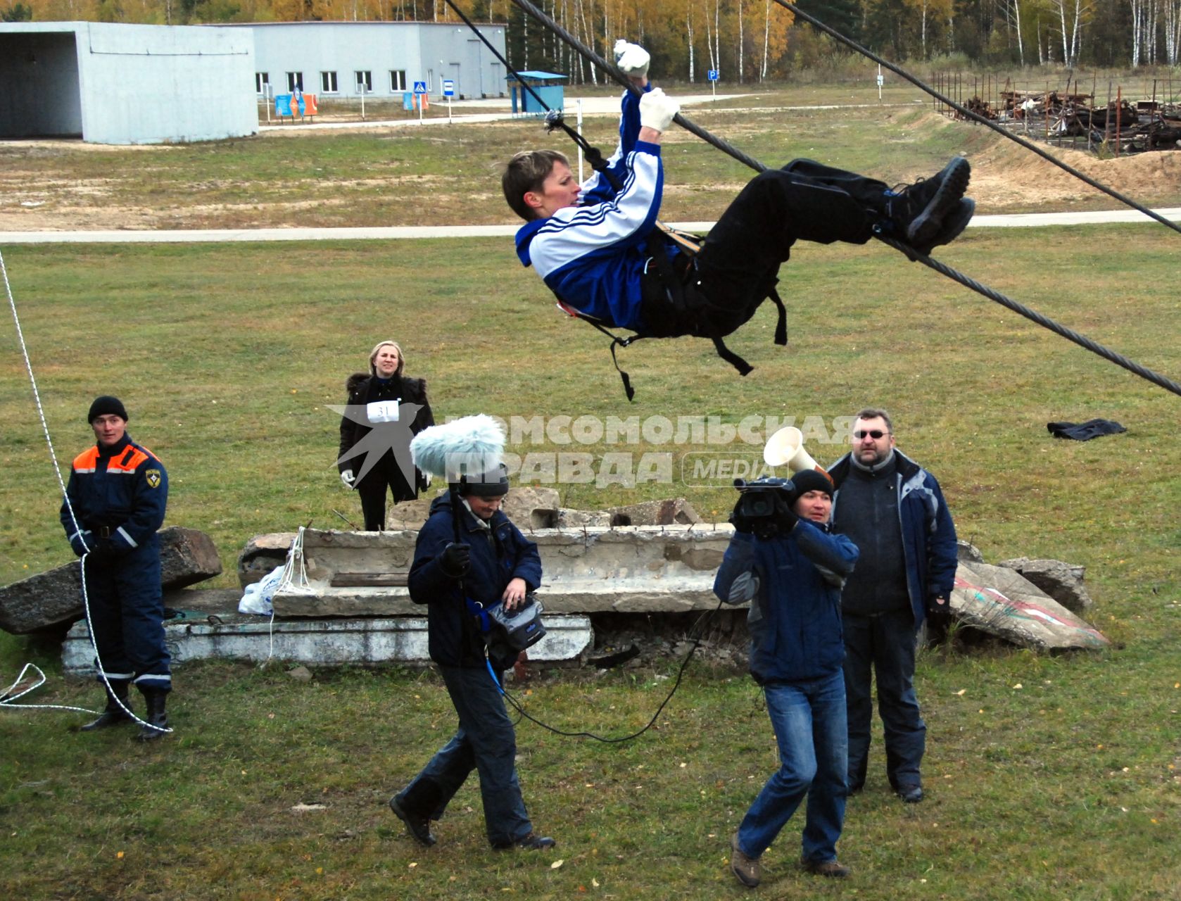 Дата съемки : 16.10.2010.  В городе Ногинске прошел отбор на шоу ЖЕСТОКИЕ ИГРЫ , в этом отборе учавствовала работник КП  Надежда Шульга  - журналист отдела телевидения!