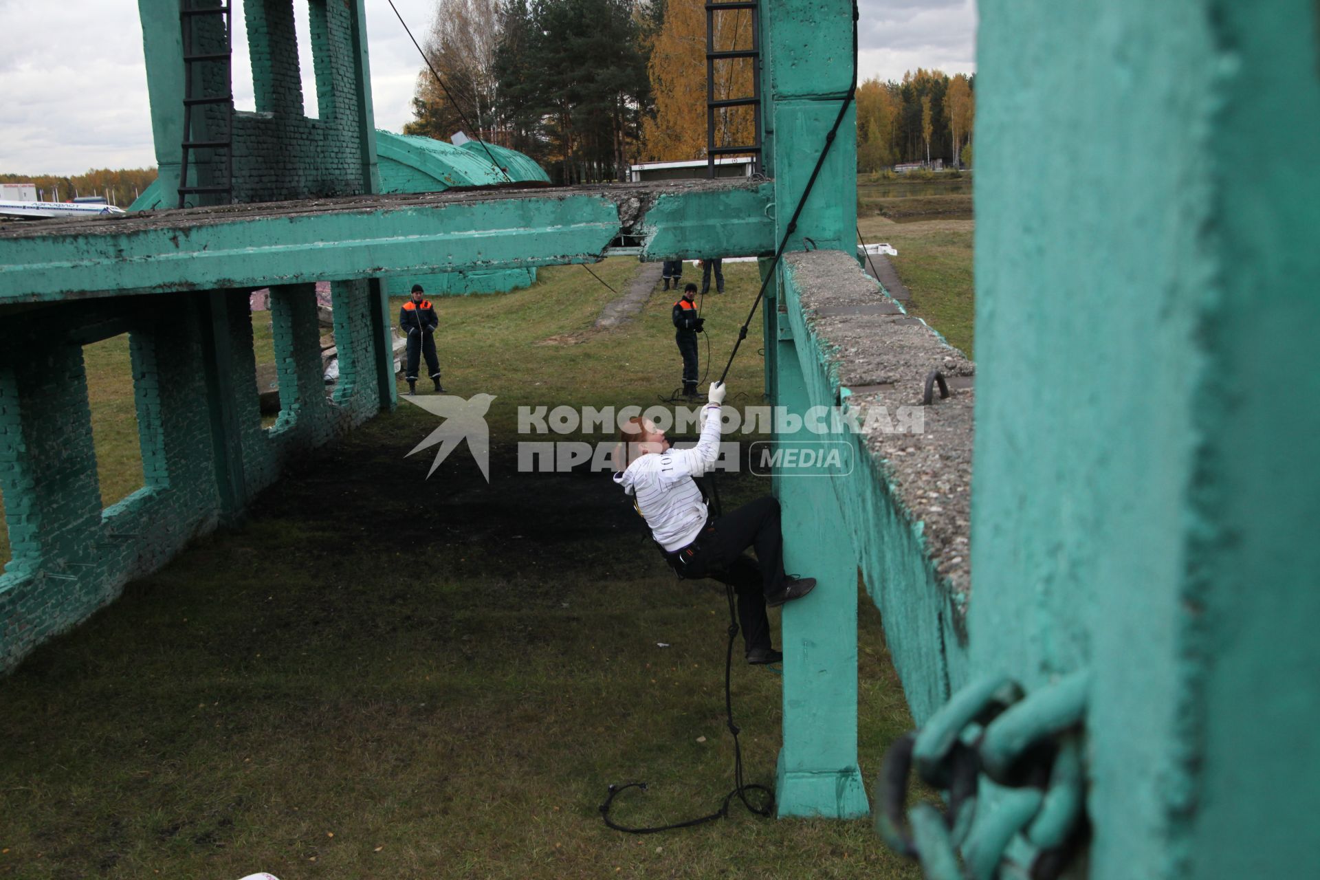 Дата съемки : 16.10.2010.  В городе Ногинске прошел отбор на шоу ЖЕСТОКИЕ ИГРЫ , в этом отборе учавствовала работник КП  Надежда Шульга  - журналист отдела телевидения!