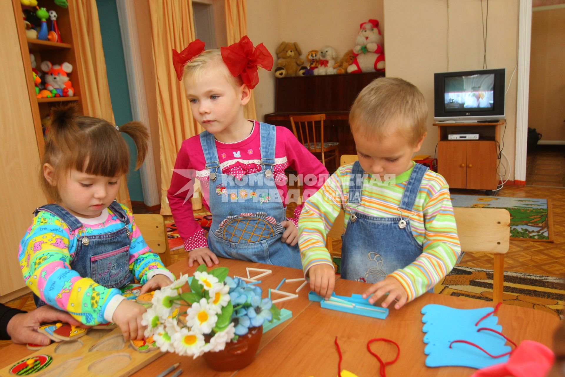 Дата съемки : 25.10.2010.
На фото : В Астрахани в детдомах прошли праздники для детишек .