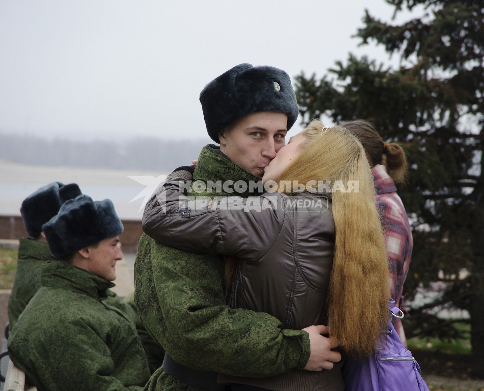 17 ноября 2010. Волгоград. Проводы волгоградских призвыников на службу в Москву.