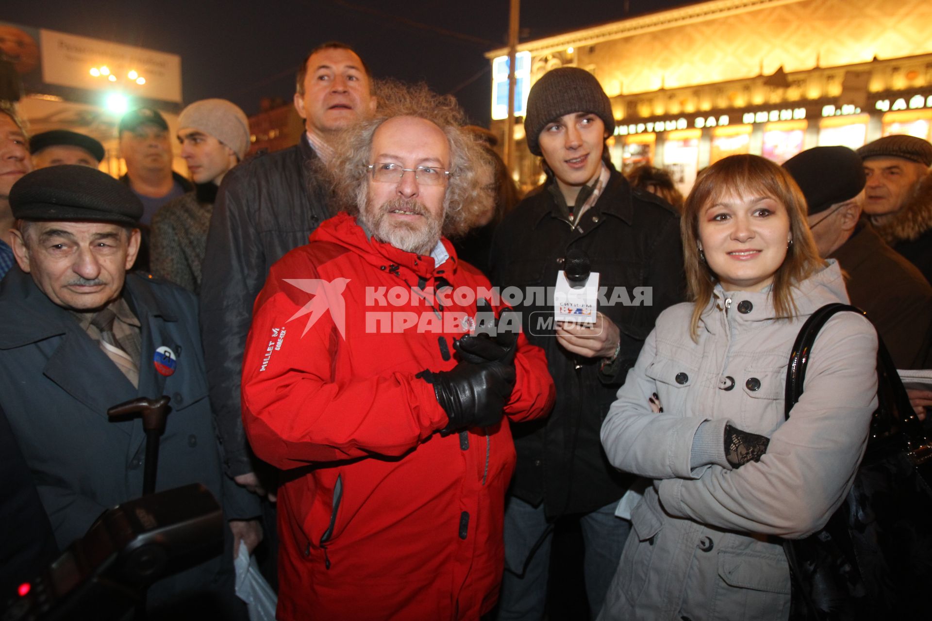 Дата съемки : 31.10.2010.
Митинг в защиту 31 статьи конституции РФ.
На фото : Алексей Венедиктов.