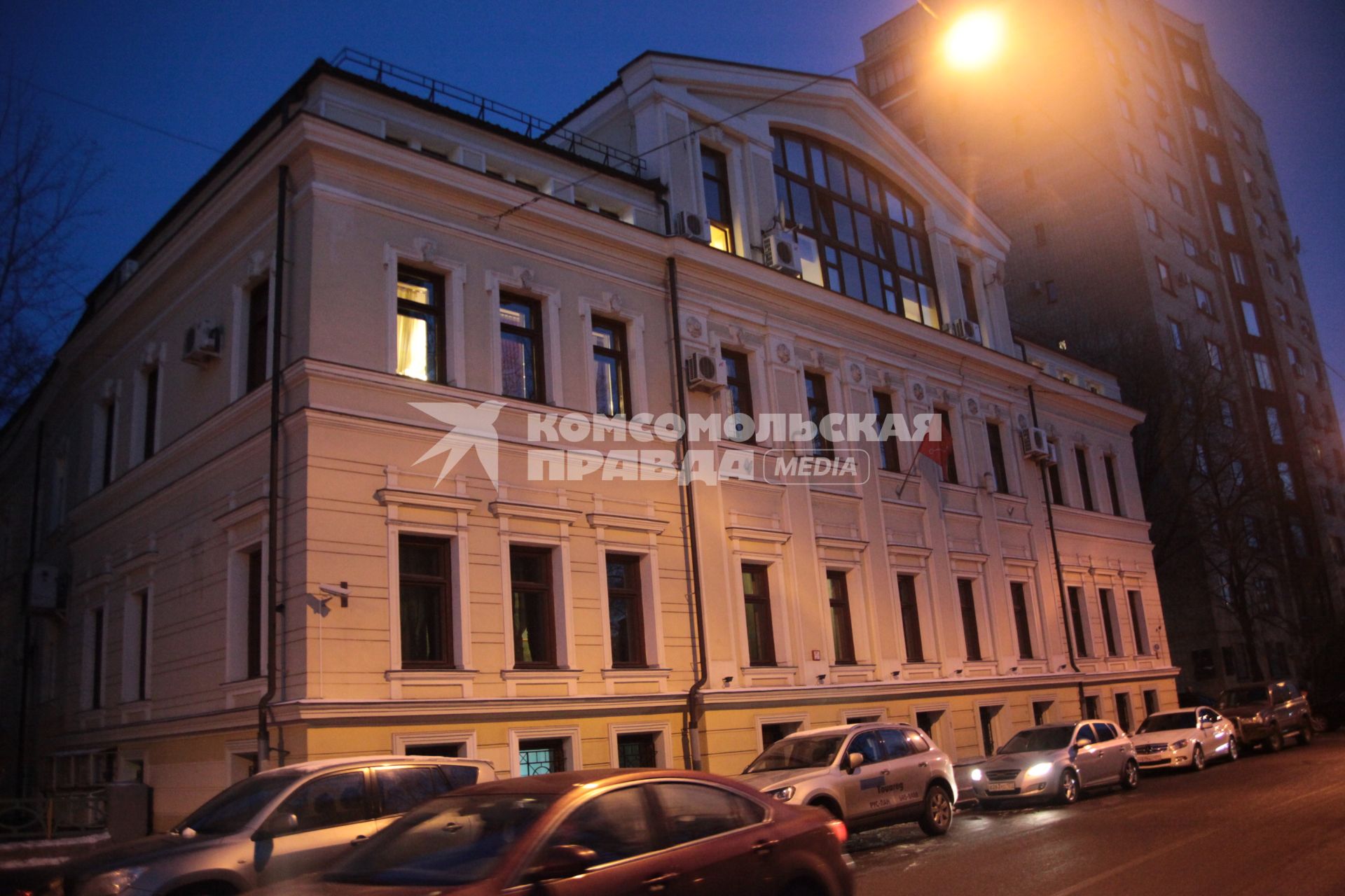 Представительство Правительства Санкт-Петербурга в Москве. Спиридоновка 20 стр 1. 6 декабря 2010 года.