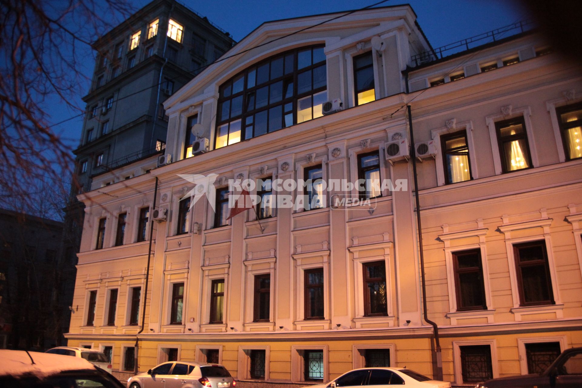 Представительство Правительства Санкт-Петербурга в Москве. Спиридоновка 20 стр 1. 6 декабря 2010 года.