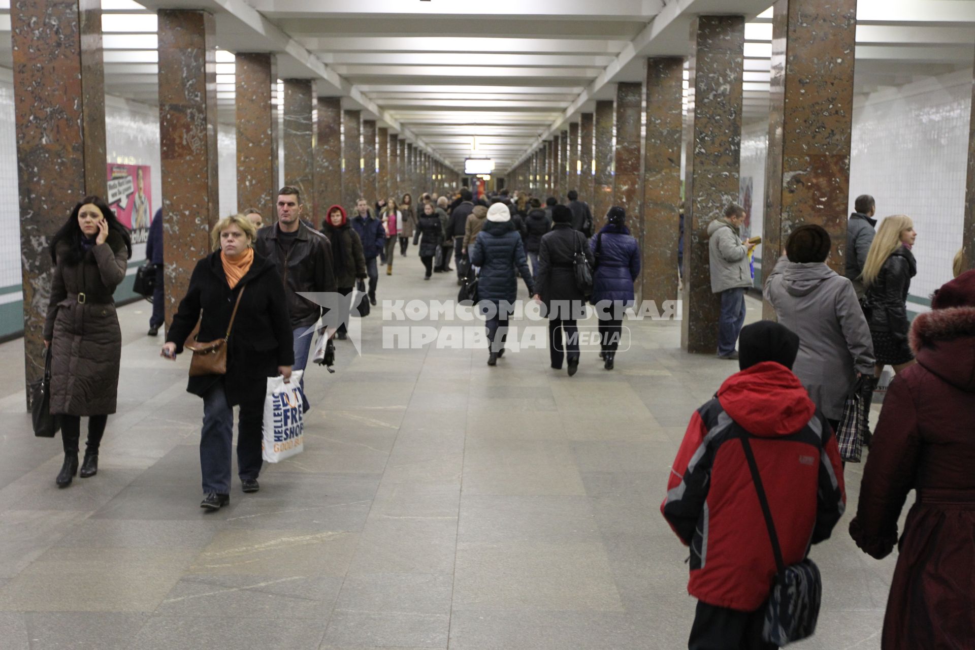 26 ноября 2010 года. Московский метрополитен. Станция РЕЧНОЙ ВОКЗАЛ.