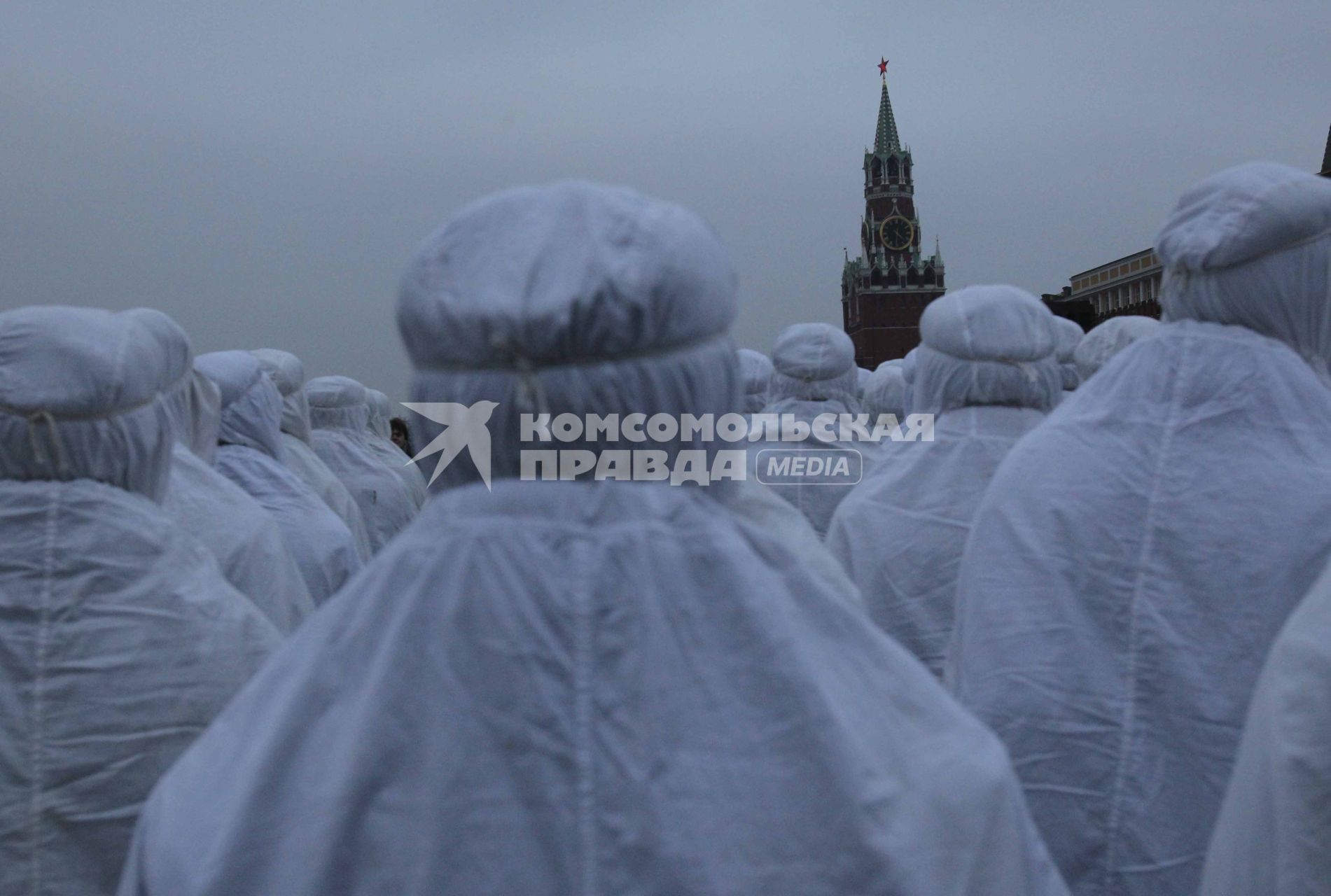 Дата съемки : 03.11.2010.
На Красной площади прошла репетиция шествия в честь парада 1941 года .
На фото : Солдаты в зимнем камуфляже