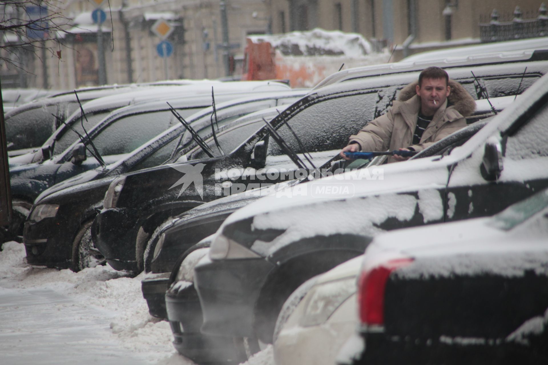 20 декабря 2010 года. Снегопад в Москве. Уборка снега