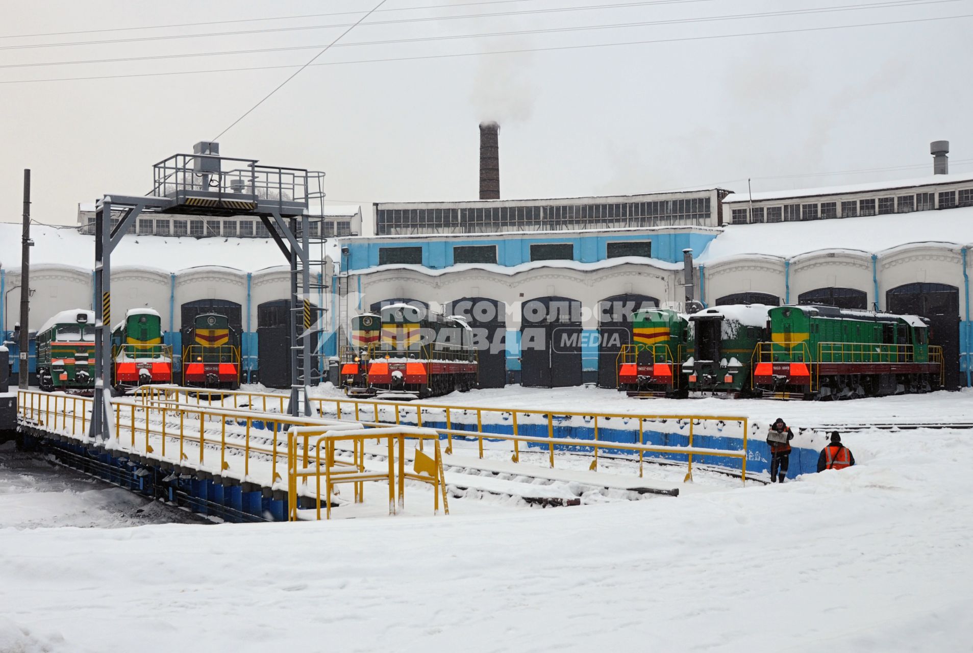 Московская окружная железная дорога (МОЖД), Москва, январь 2011 года. Поезд. Пути. Локомотив. Товарный. Депо.