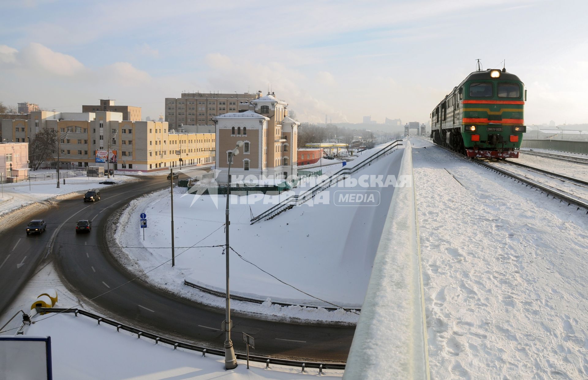 Московская окружная железная дорога (МОЖД), Москва, январь 2011 года. Поезд. Пути. Локомотив. Товарный.