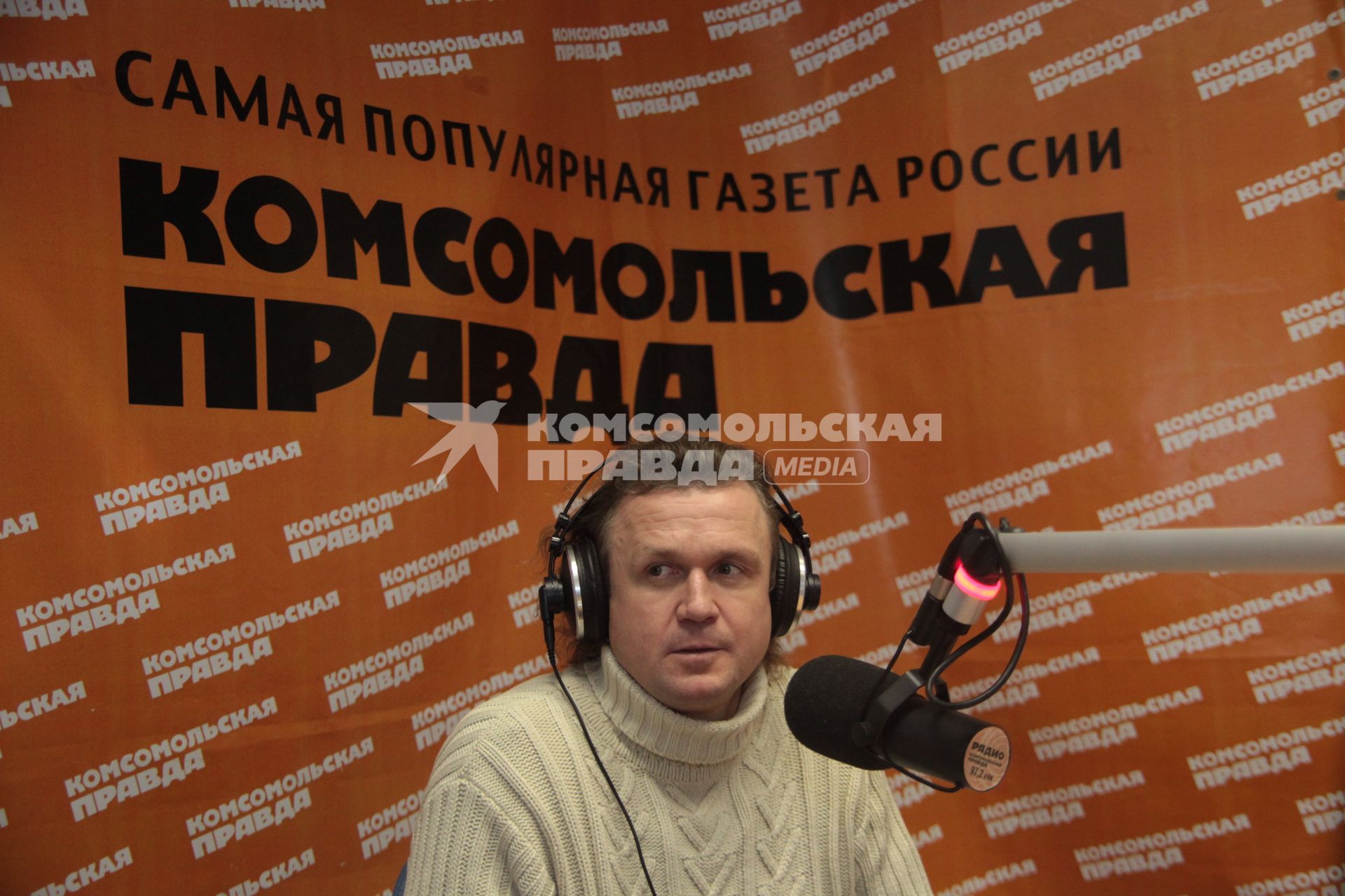 Дмитрий Волков эксрекодрсмен мира по плаванью  на РАДИО-КП, 26 ноября 2010 года.