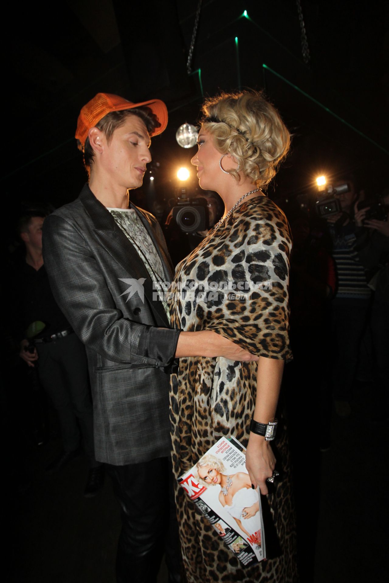 27 января 2011 Вечеринка Happy Birthday Masha в честь дня рождения Маши Малиновской. На снимке: телеведущая Маша Малиновская и Влад Лисовец. .