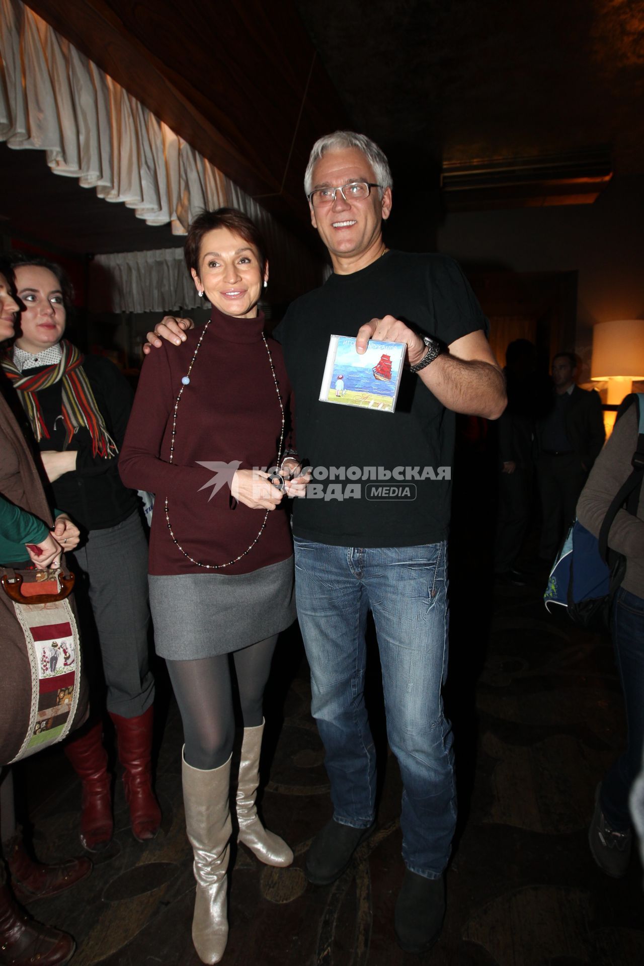 8 декабря 2010 года. Emporio Cafe. Презентация нового альбома Игоря Саруханова АЛЫЕ ПАРУСА. На снимке: Александр Маршал.