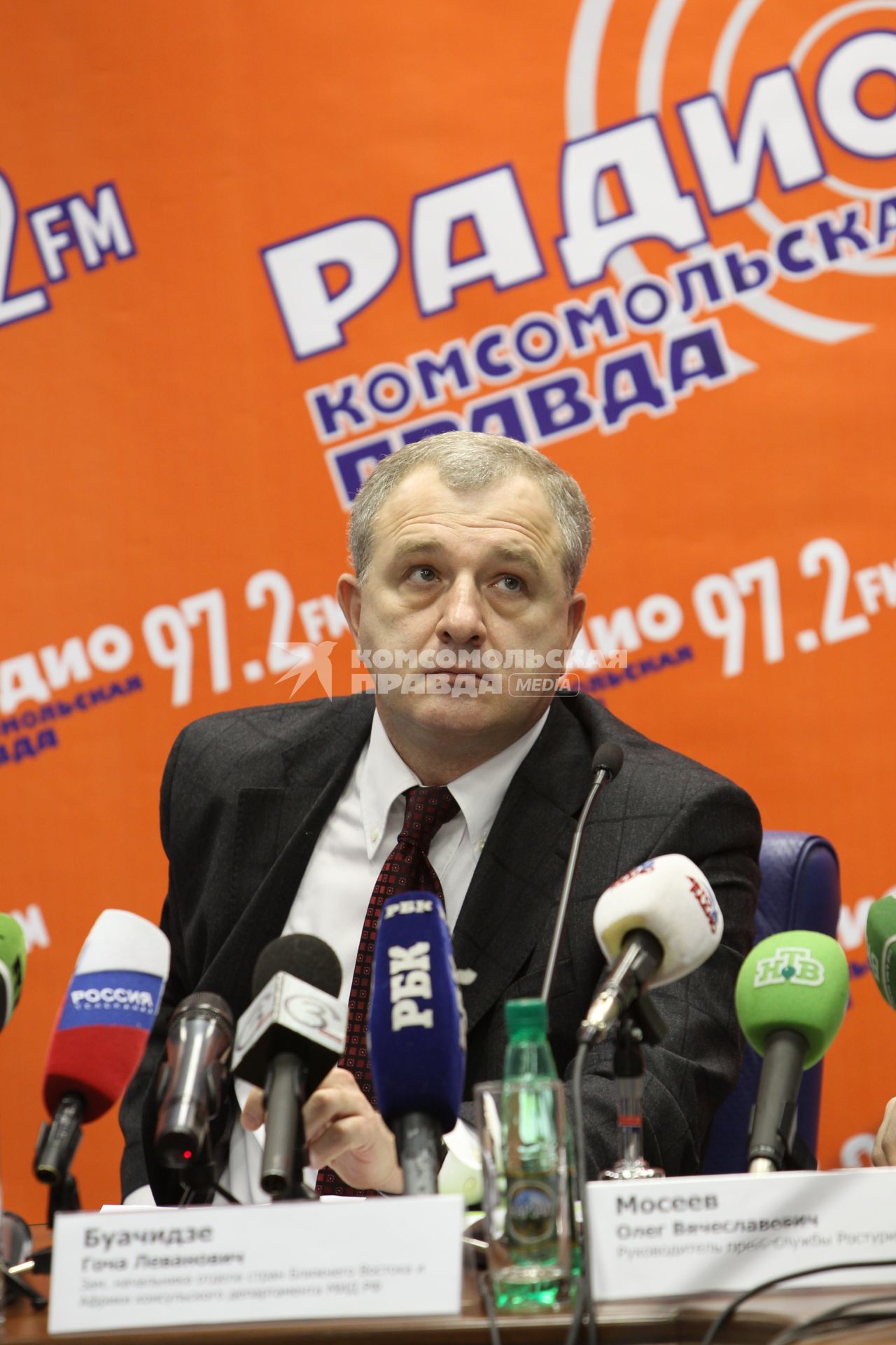 02 февраля 2011. Гоча Буачидзе, заместитель начальника отдела стран Ближнего Востока и Африки консульского департамента Министерства иностранных дел РФ. В гостях у ИД КП.