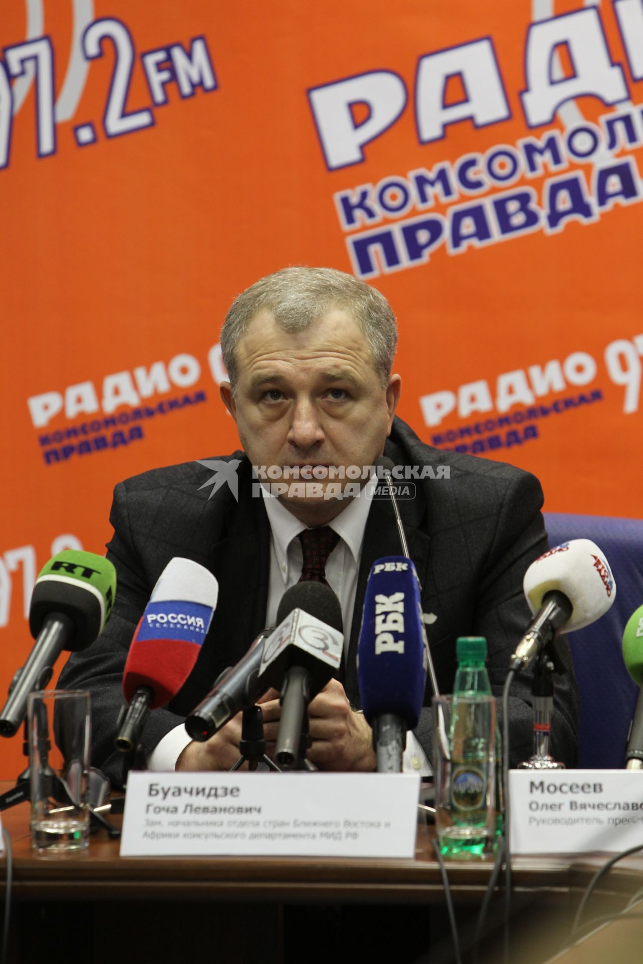 02 февраля 2011. Гоча Буачидзе, заместитель начальника отдела стран Ближнего Востока и Африки консульского департамента Министерства иностранных дел РФ. В гостях у ИД КП.