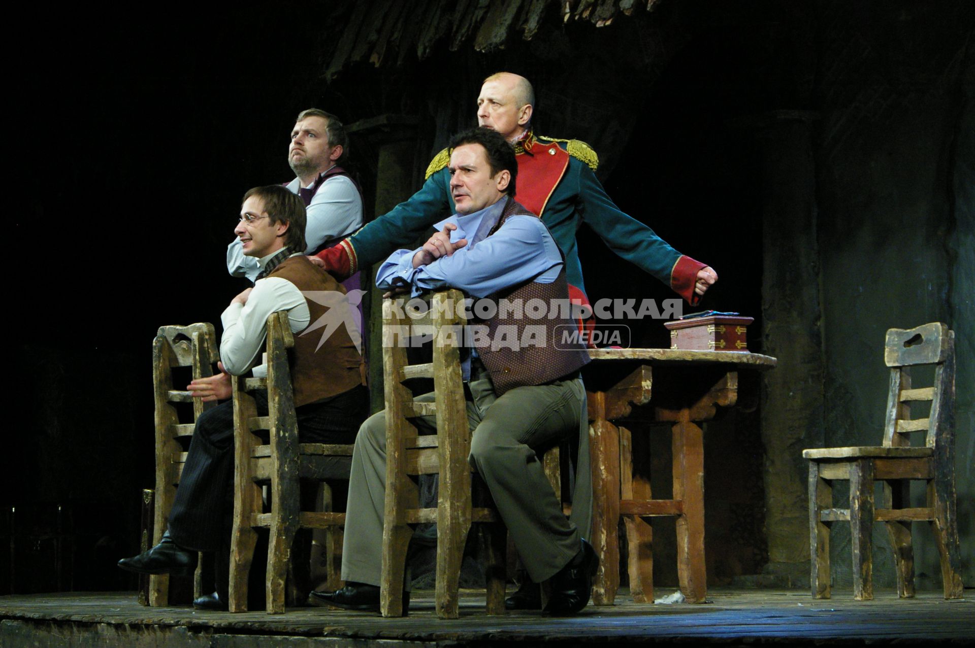 Олег Меньшиков в спектакле \"Игроки\", Саратов, 19 февраля 2009 года.