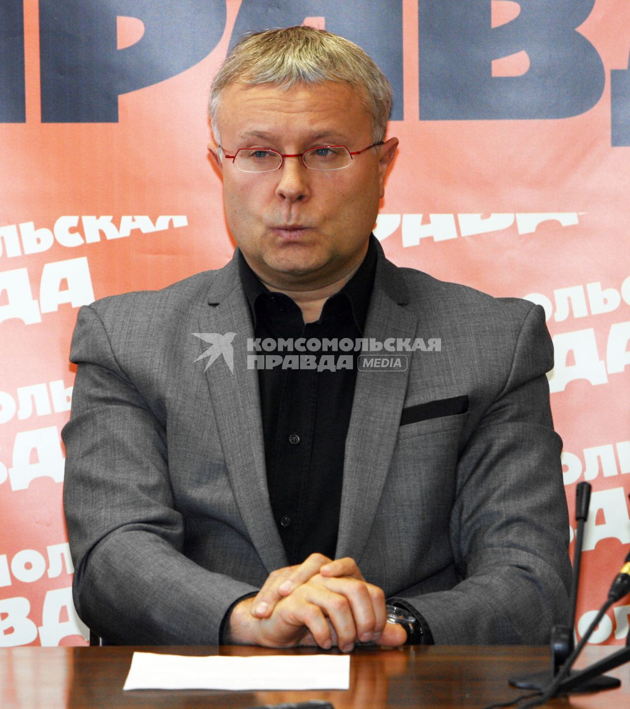 Российский предприниматель, бизнесмен Александр Лебедев на пресс-конференции в КП. 26 февраля 2008 года.