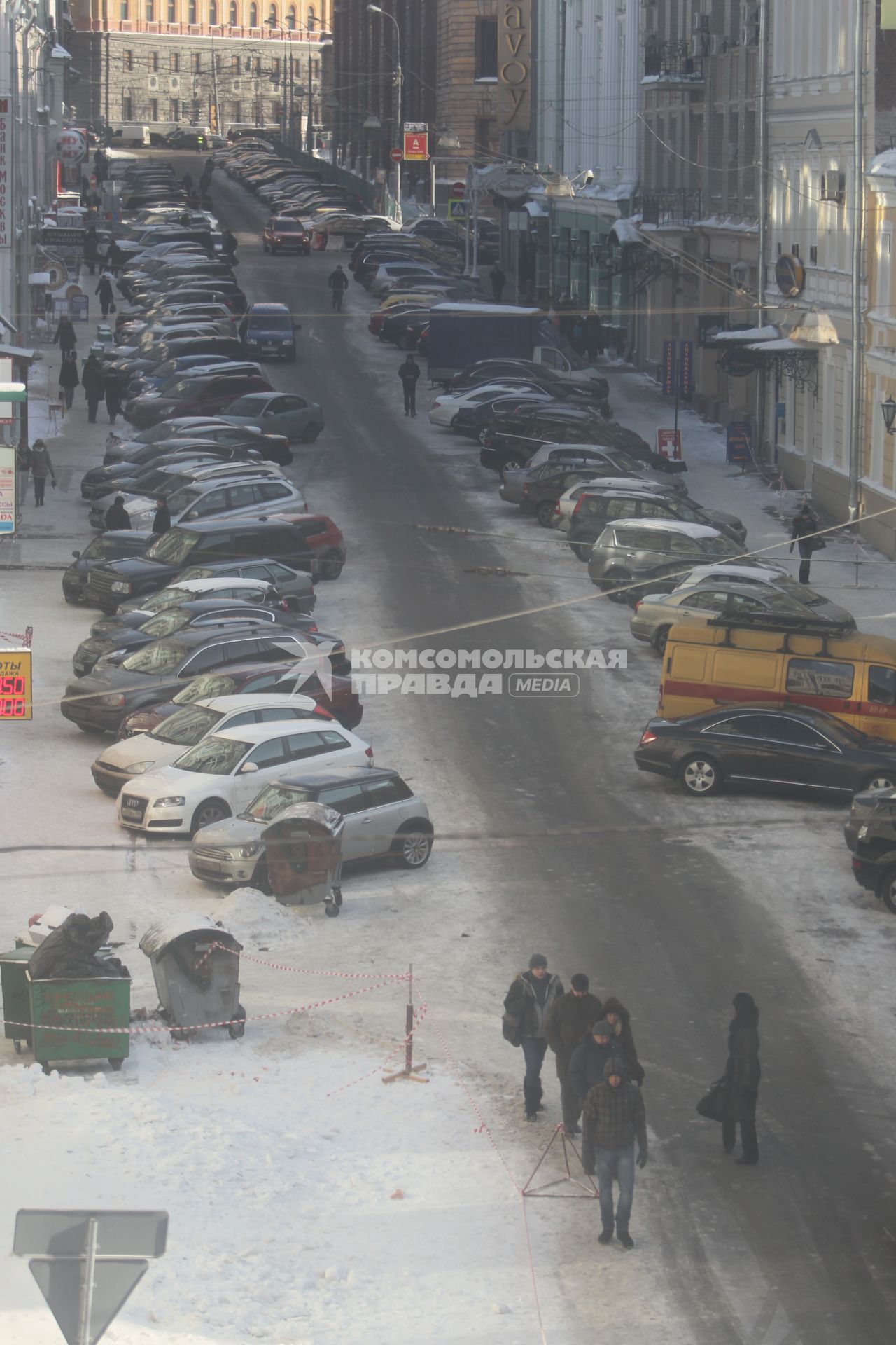 16 февраля 2011г. Парковка автомобилей,