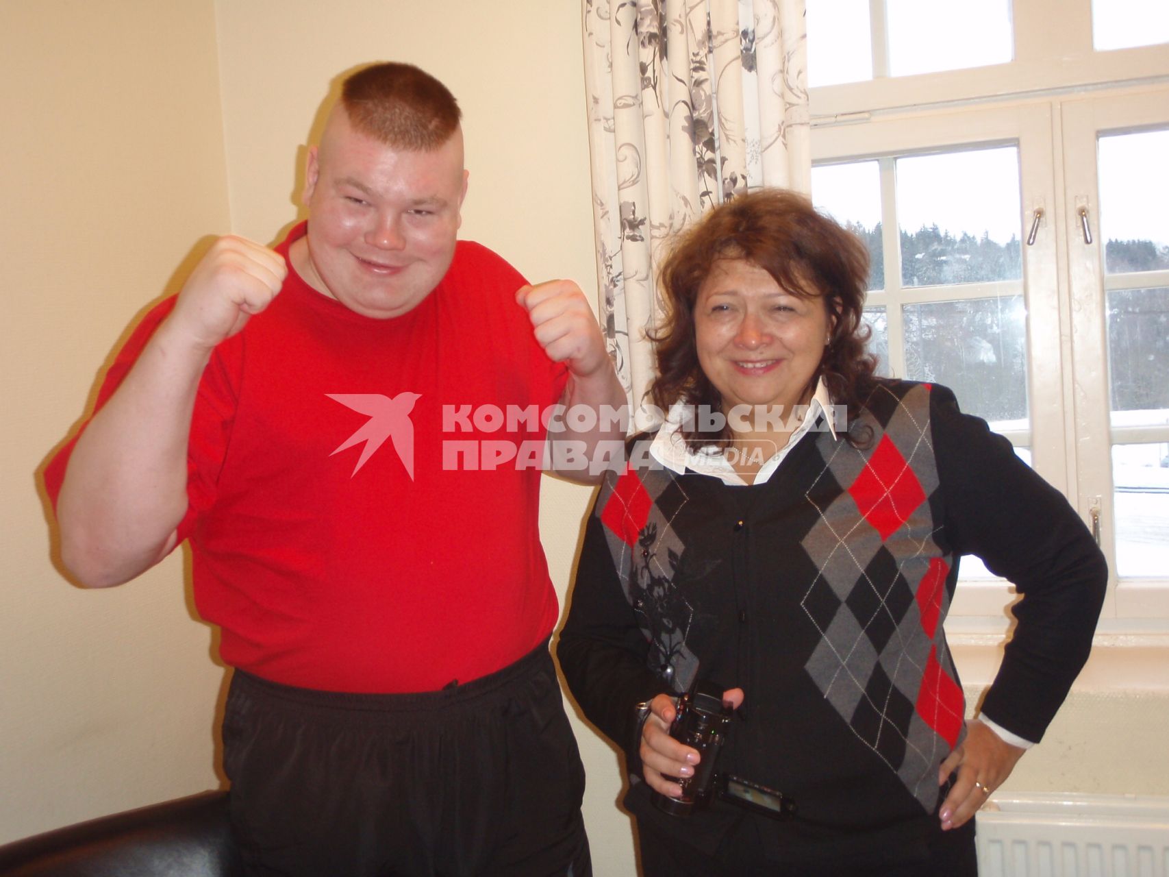 Русский националист , чемпион мира по боям без правил и грабитель салонов сотовой связи Вячеслав Дацик в норвежской тюрьме. 19 ноября 2010 года.