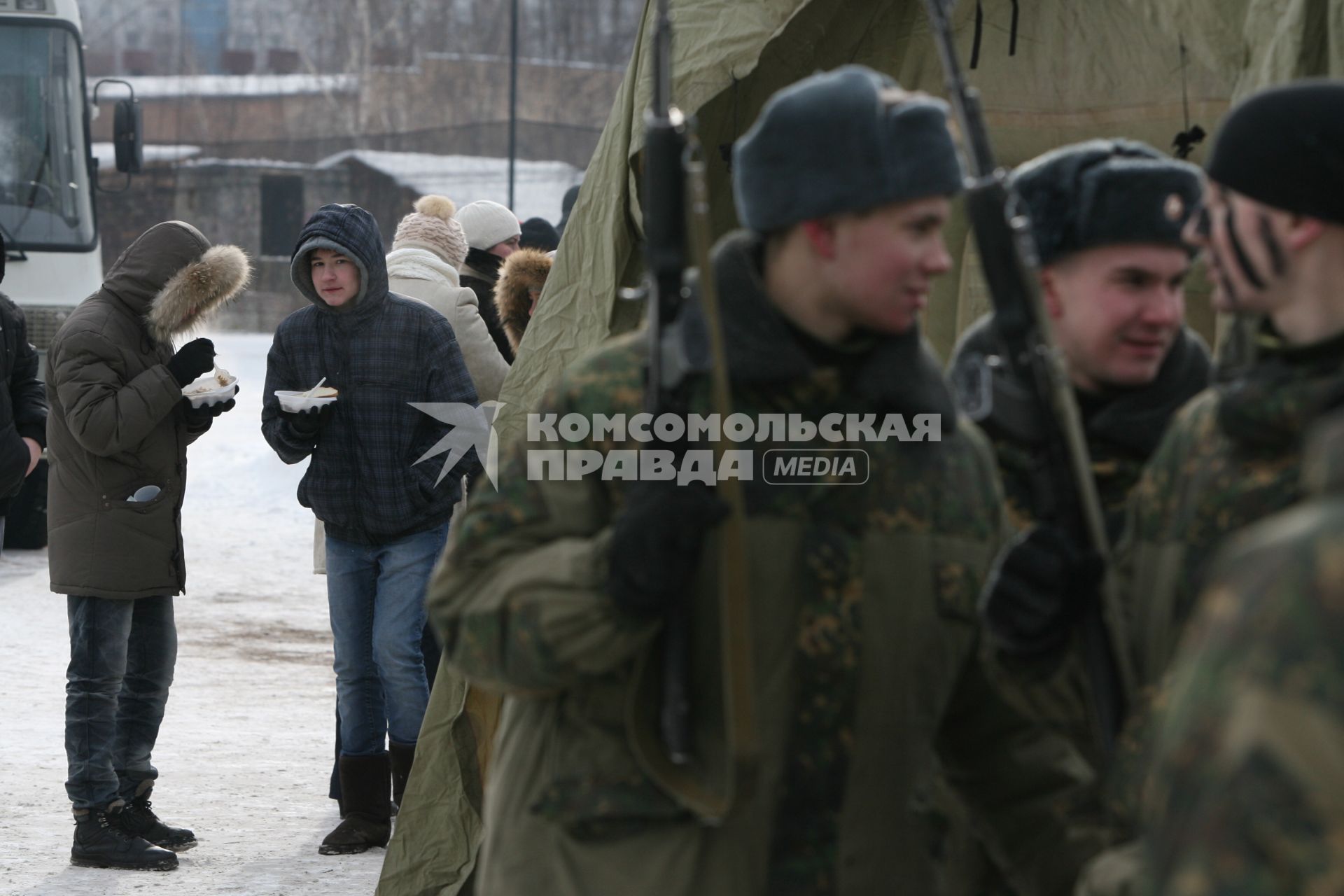 Военно -спортивная игра \"Вперед, мальчишки\", Москва, 26 февраля 2011 года.