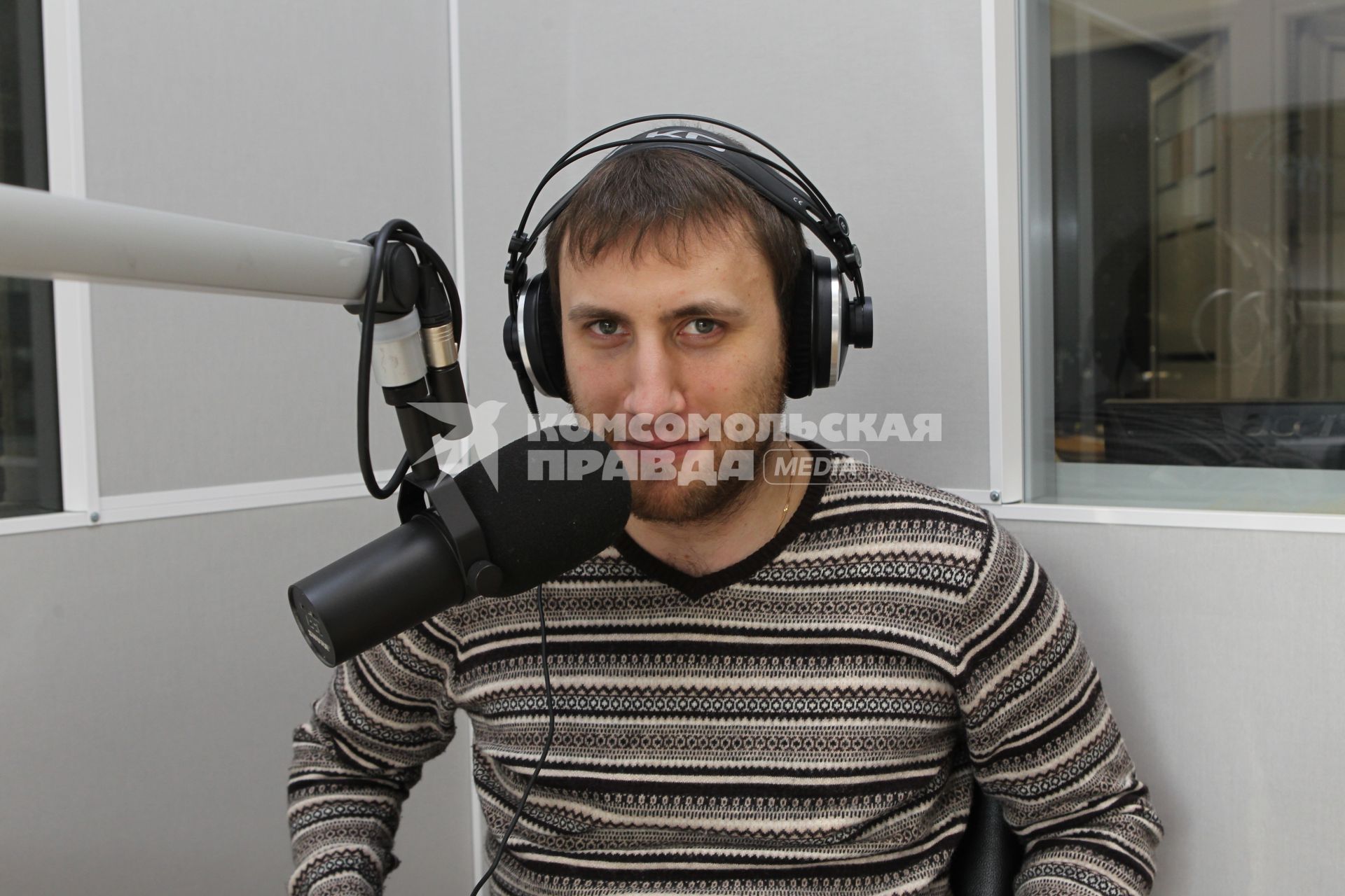 Радиоведущий КОМСОМОЛЬСКОЙ ПРАВДЫ Антон Челышев. 4 марта 2011 года.