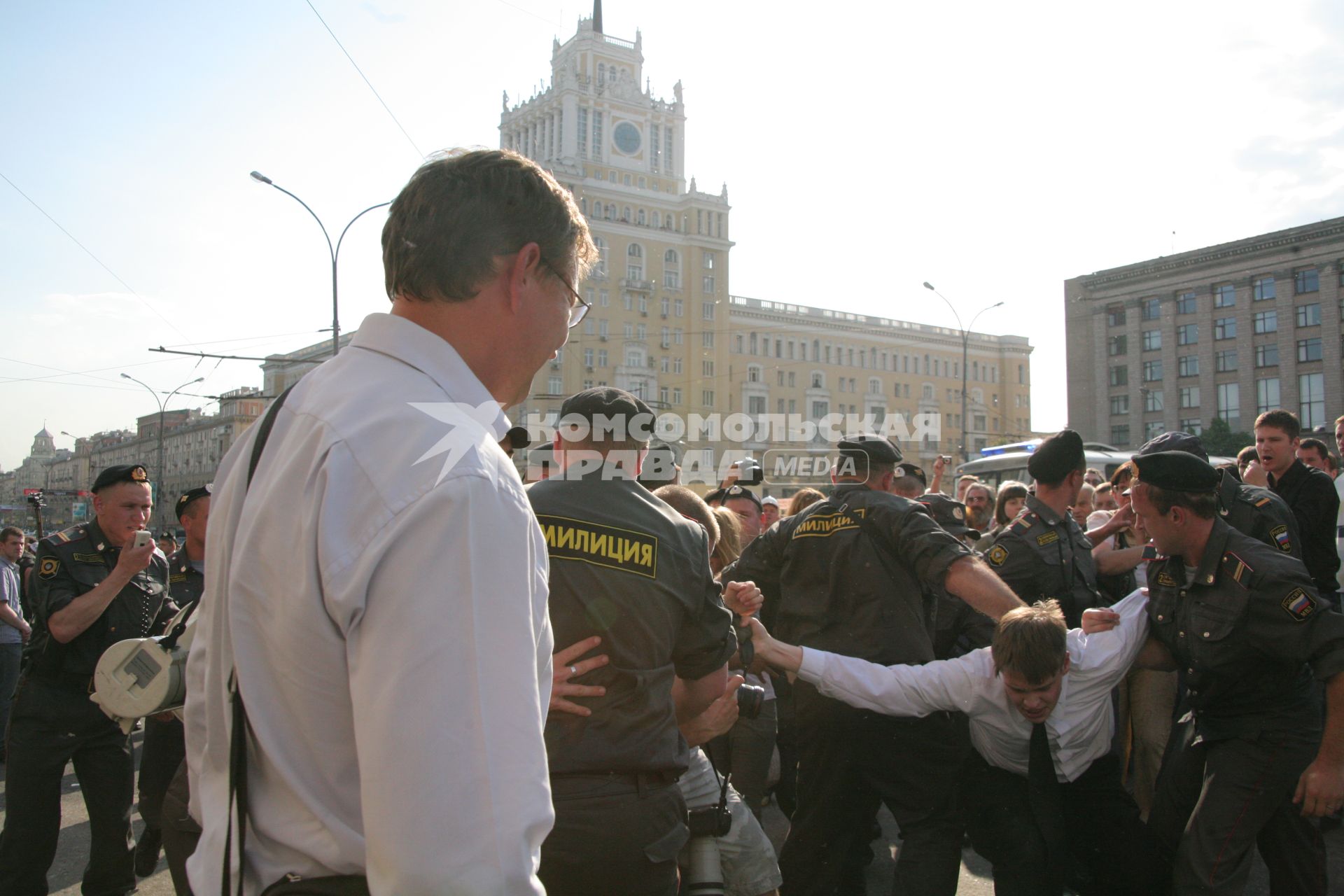 31 мая 2010 года. Триумфальная площадь. Марш несогласных. Несанкционированный митинг оппозиции в поддержку 31-й статьи Конституции РФ (свобода собраний и митингов).