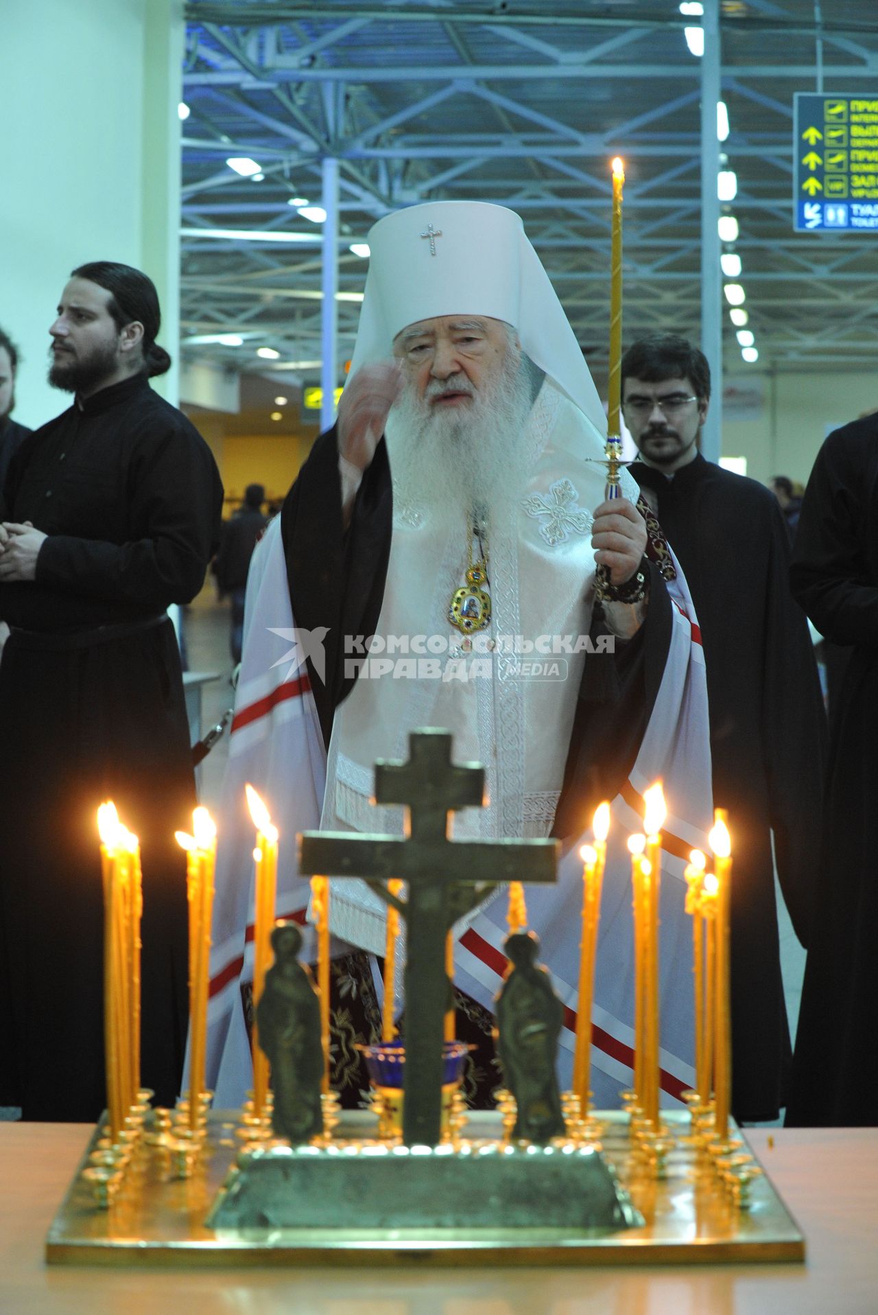 4 марта 2011. Панихида по погибшим от взрыва в аэропорту ДОМОДЕДОВО. Теракт, траур.