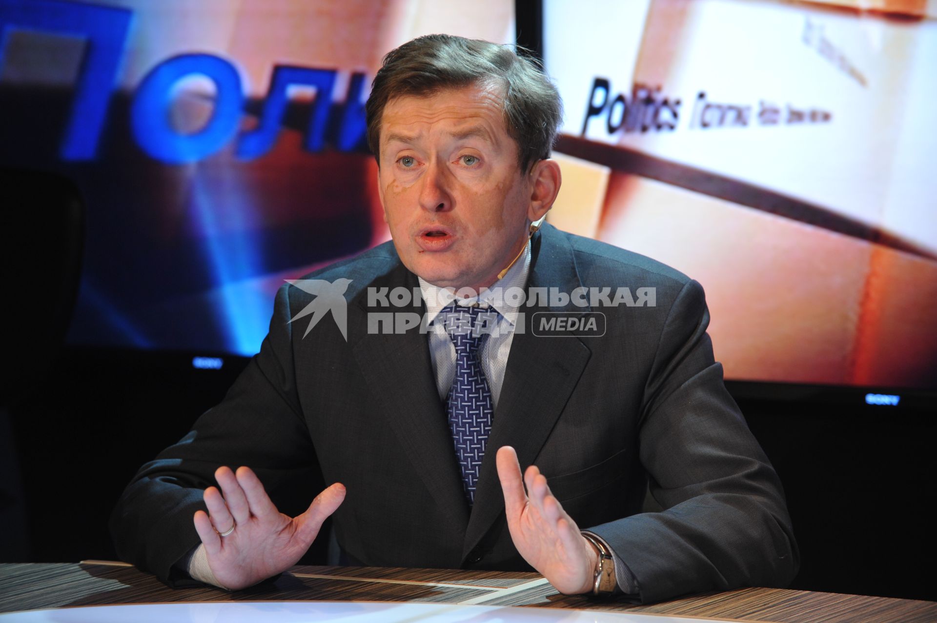 Политик, экономист Александр Починок на радио КП. 29 марта 2010 года.