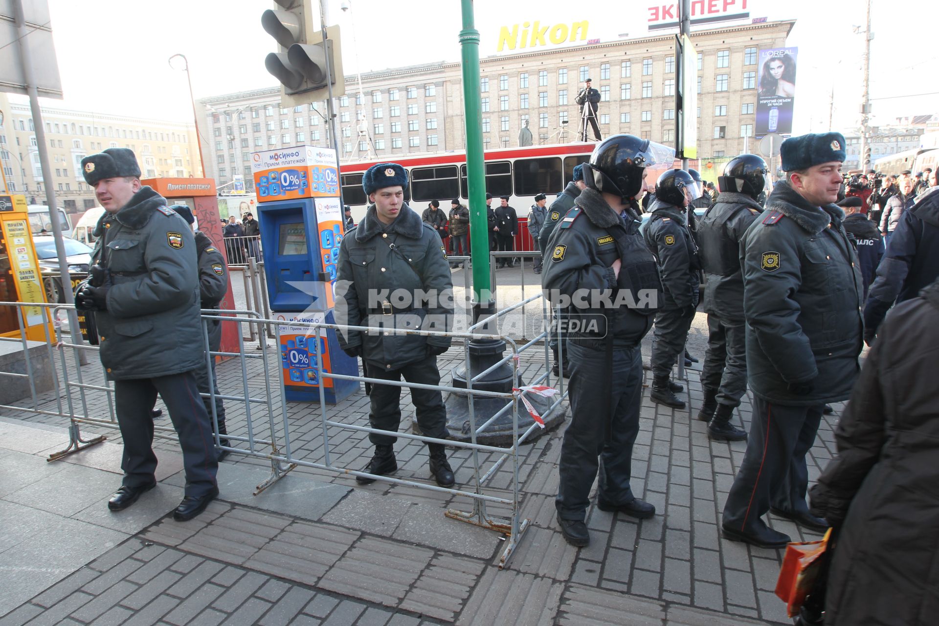 31 марта 2011 года. Россия,  Москва. Митинг оппозиции с Триумфальной площади на Пушкинскую.