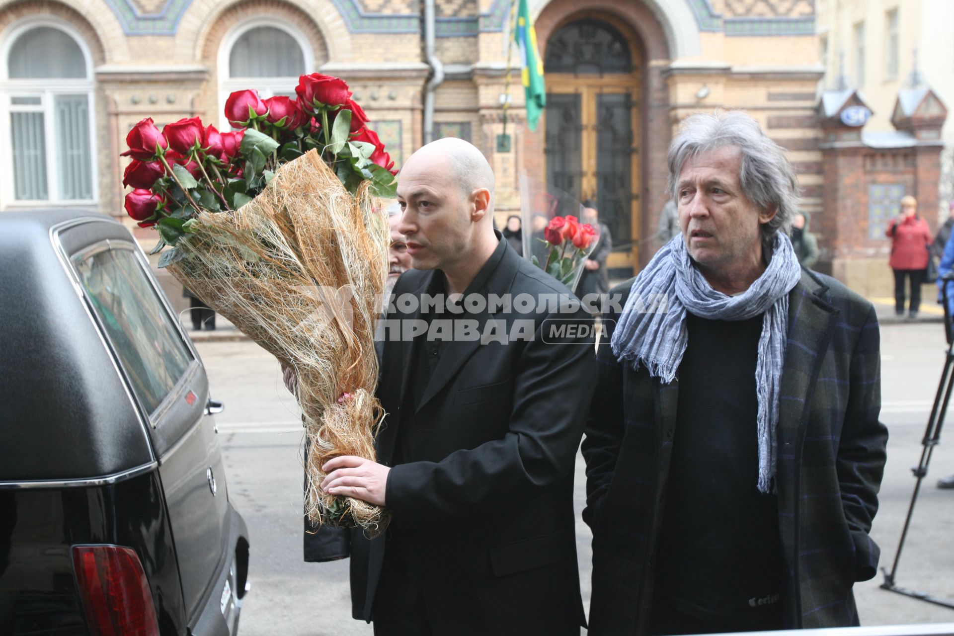 Панихида Людмилы Гурченко в Центральном Доме литераторов, Москва, 2 апреля 2011 года. На фото: (справа) Вячеслав Малежик