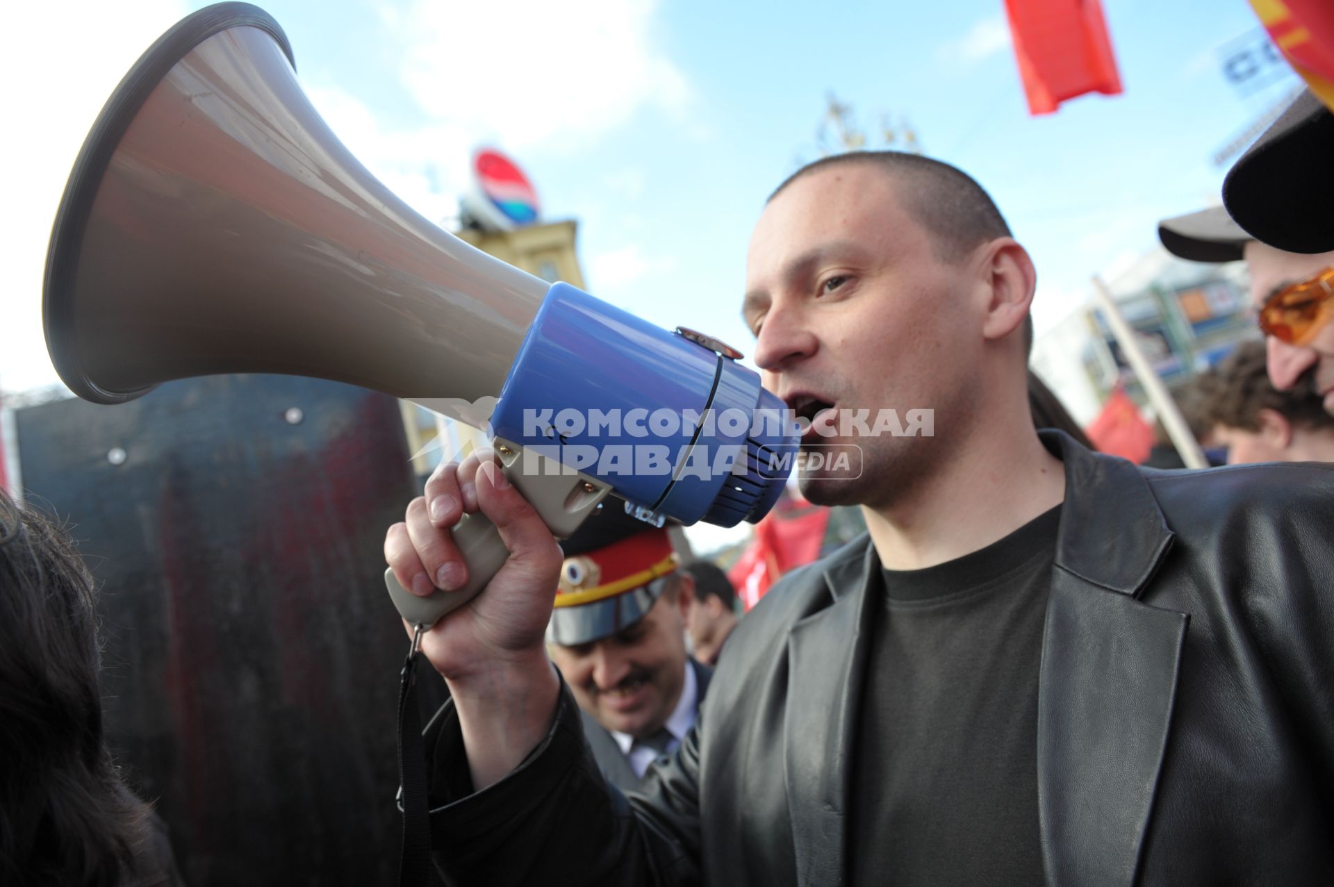 Сергей Удальцов на первомайском митинге, российский левый политический деятель, Москва, 1 мая 2011 года