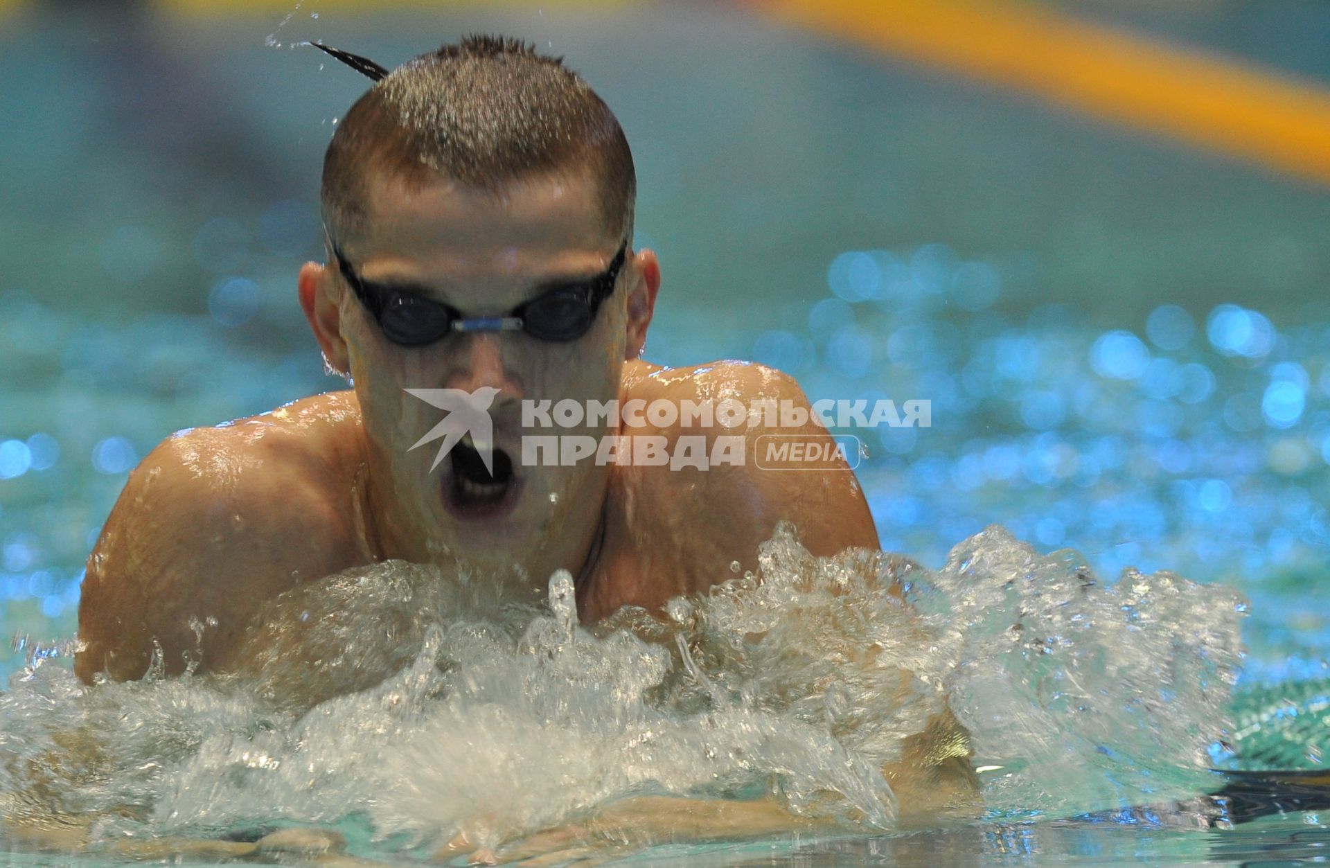 Сергей Стрельников 19 апреля 2011. Открытый чемпионат России по плаванию 2011 в спорткомплексе Олимпийский. фото Сергей Шахиджанян