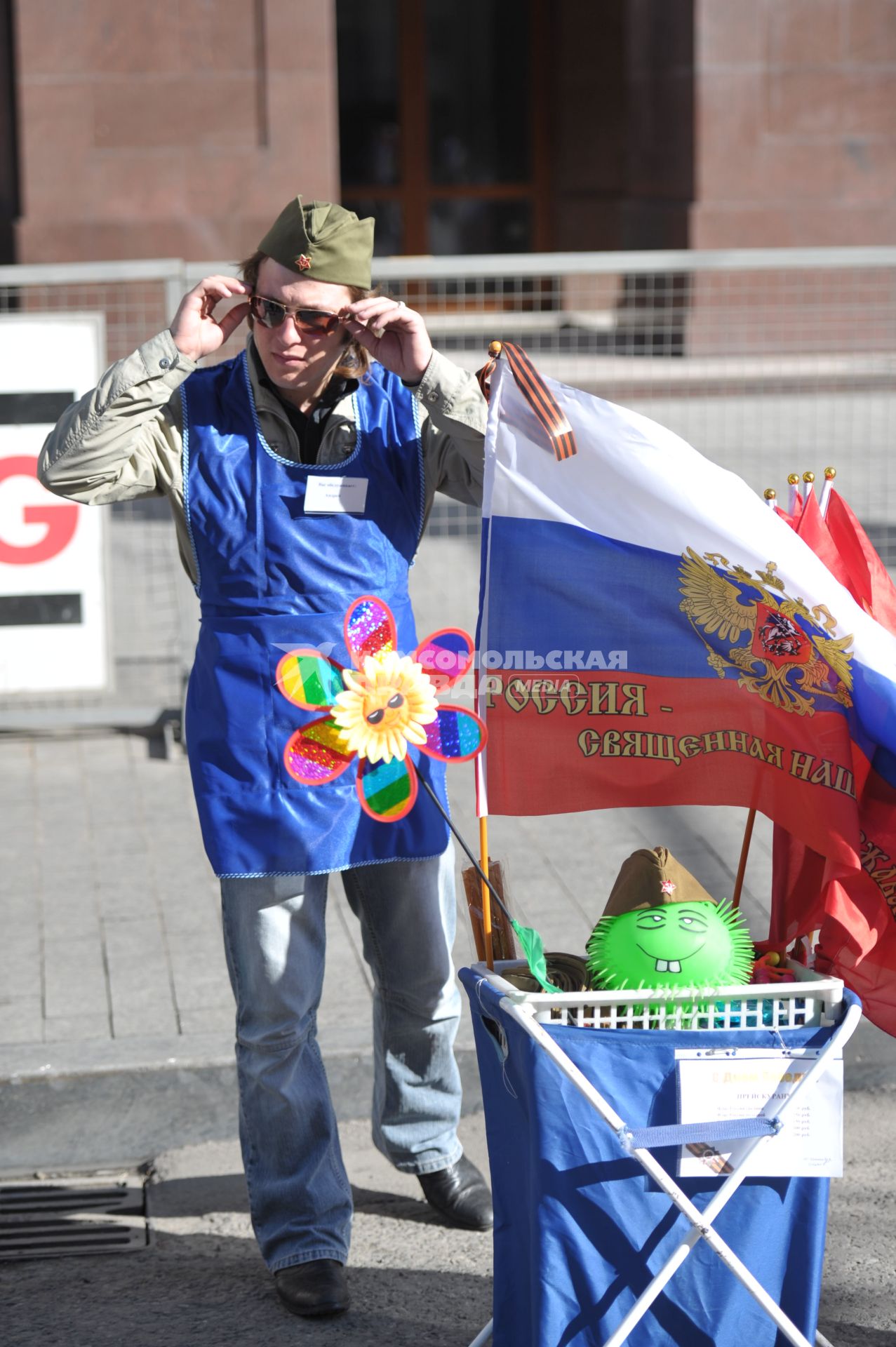 Празднование Дня Победы на театральной площади, Москва, 9 мая 2011 года