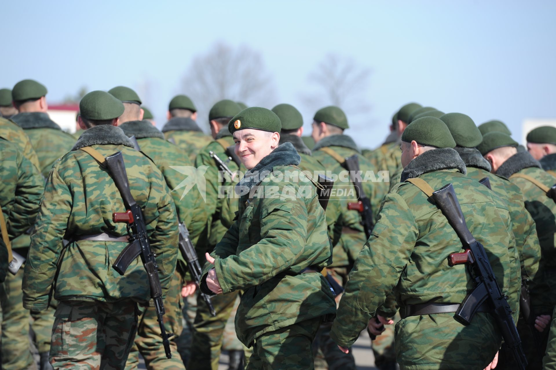 Репетиция парада Победы в Таманской дивизии в Подмосковье, Саратов, 22 апреля 2011 года